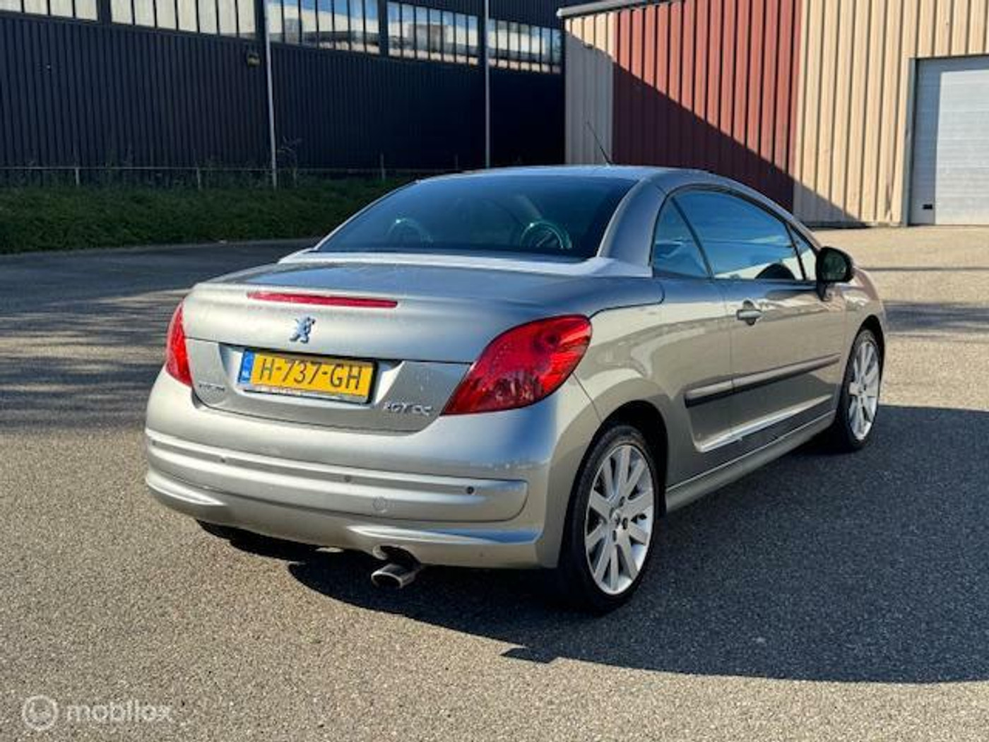 Foto van Peugeot 207 CC