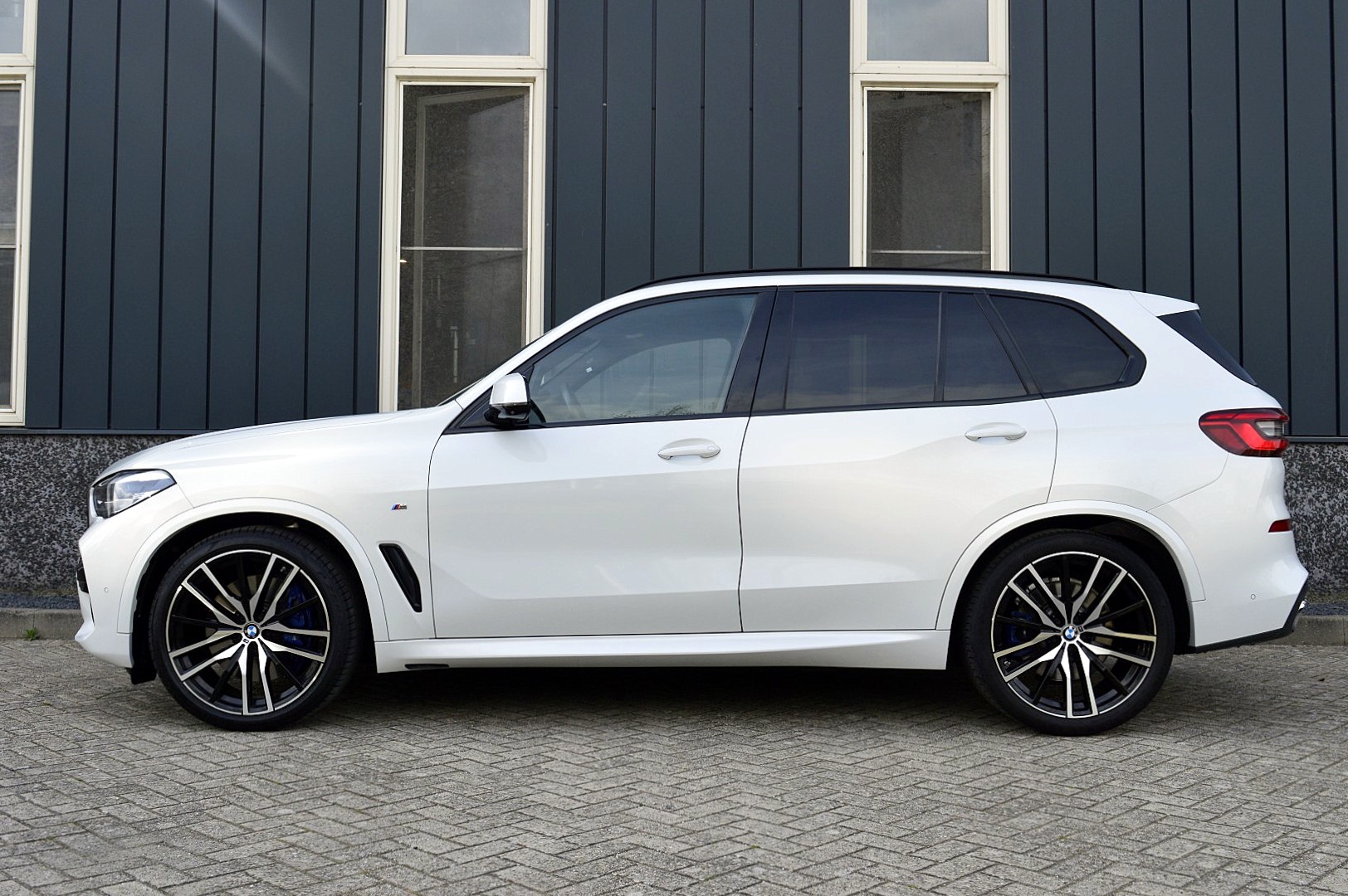 Foto van BMW X5 Xdrive40i
