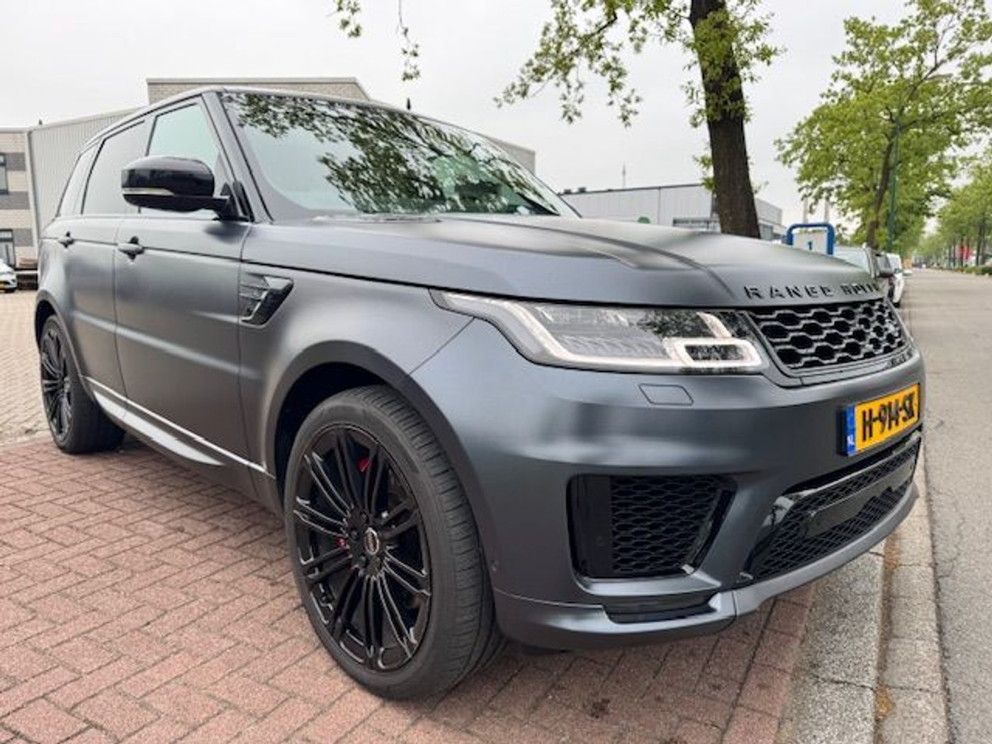 Land Rover Range Rover Sport 2.0 P400e HSE Dynamic SVO Grey 2020 - voorkant