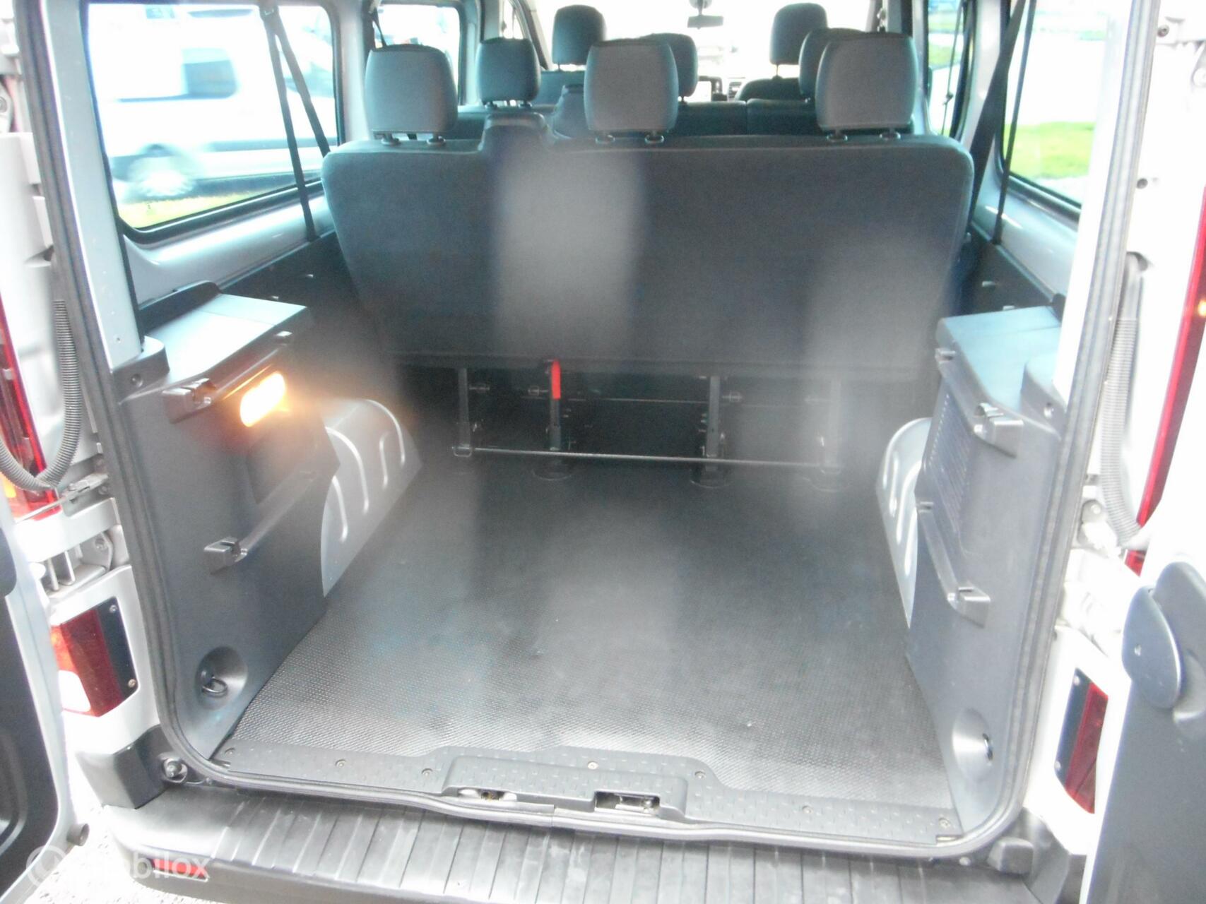 Foto van Renault Trafic Passenger