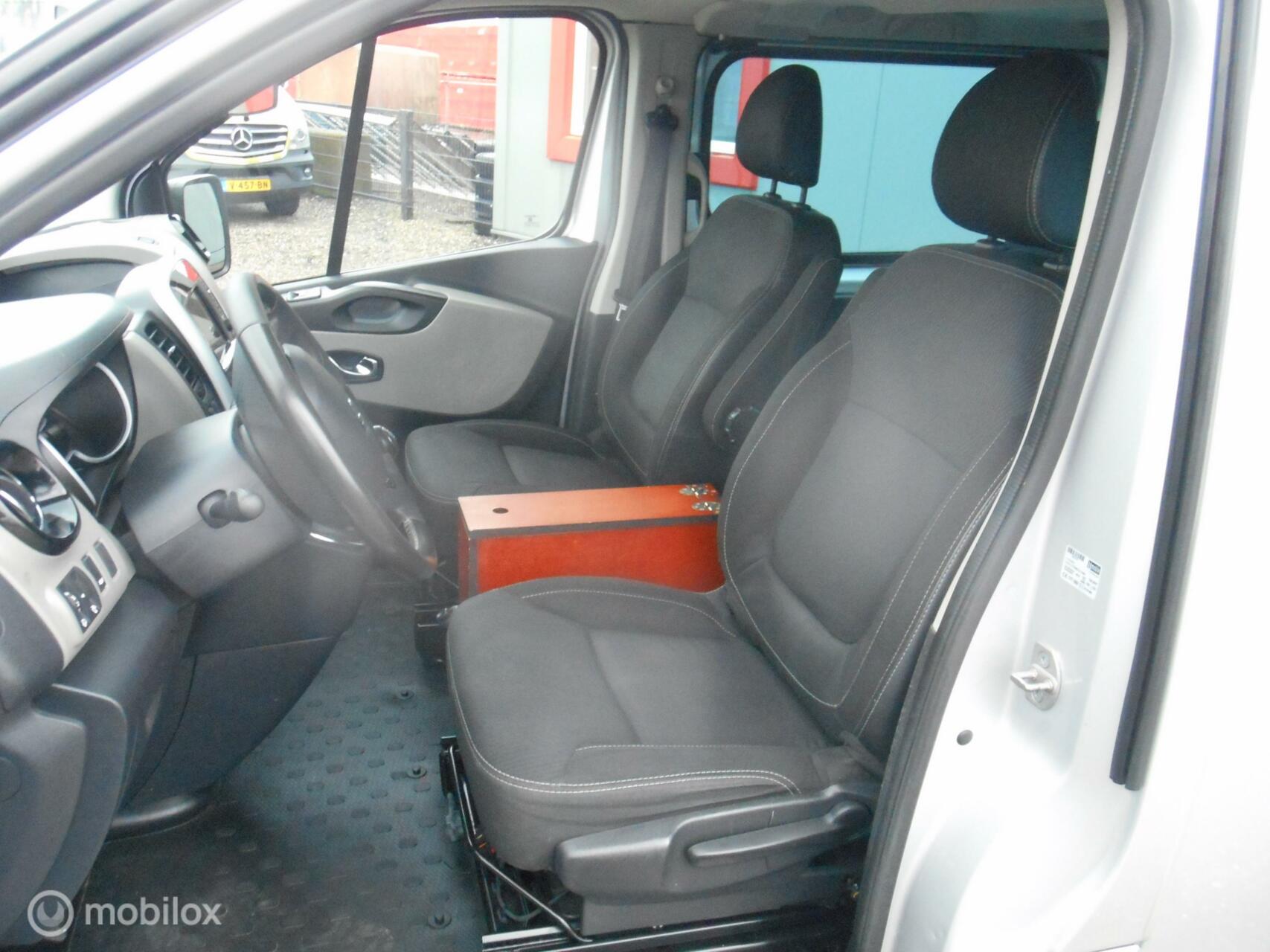 Foto van Renault Trafic Passenger