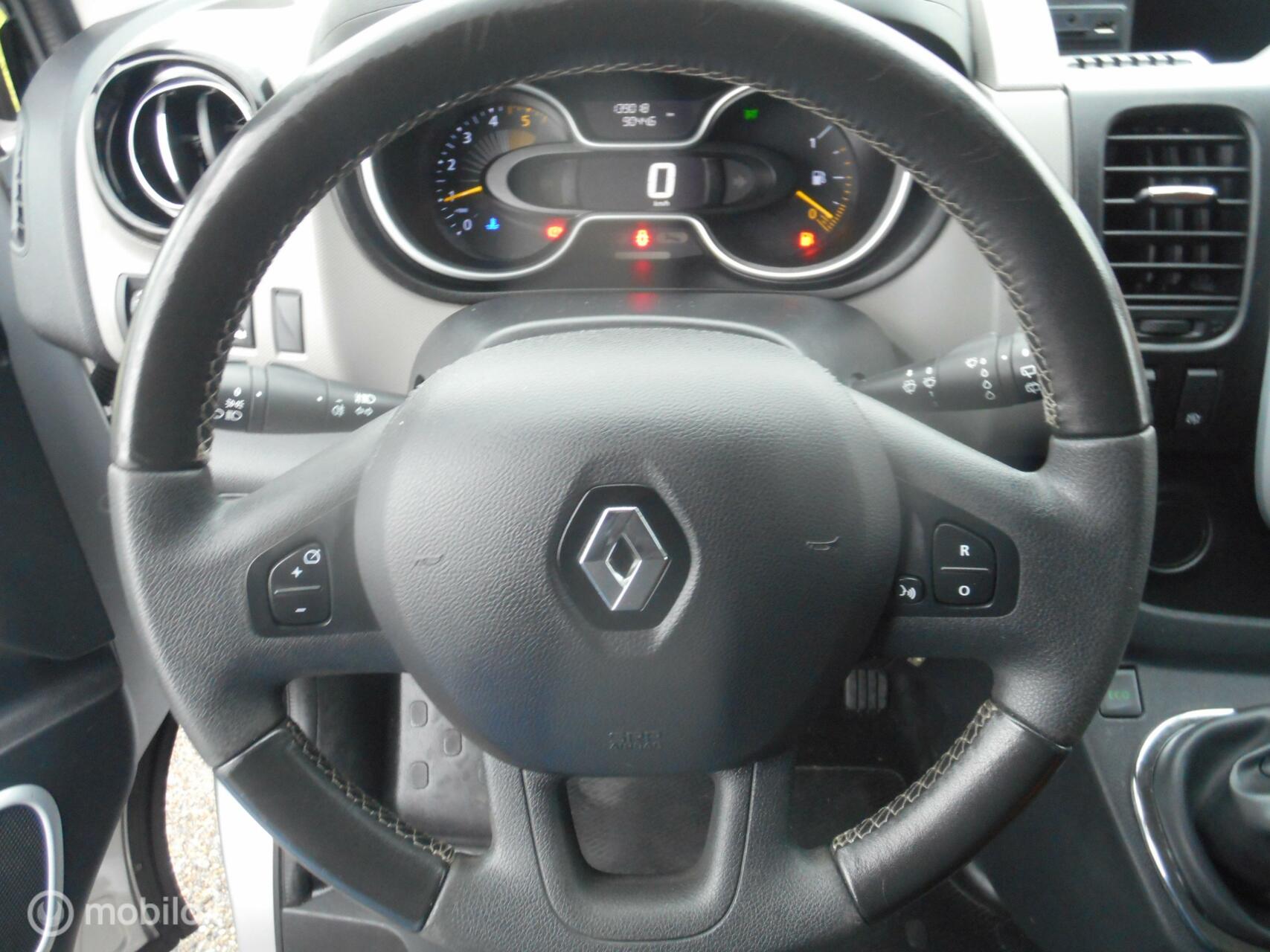 Foto van Renault Trafic Passenger