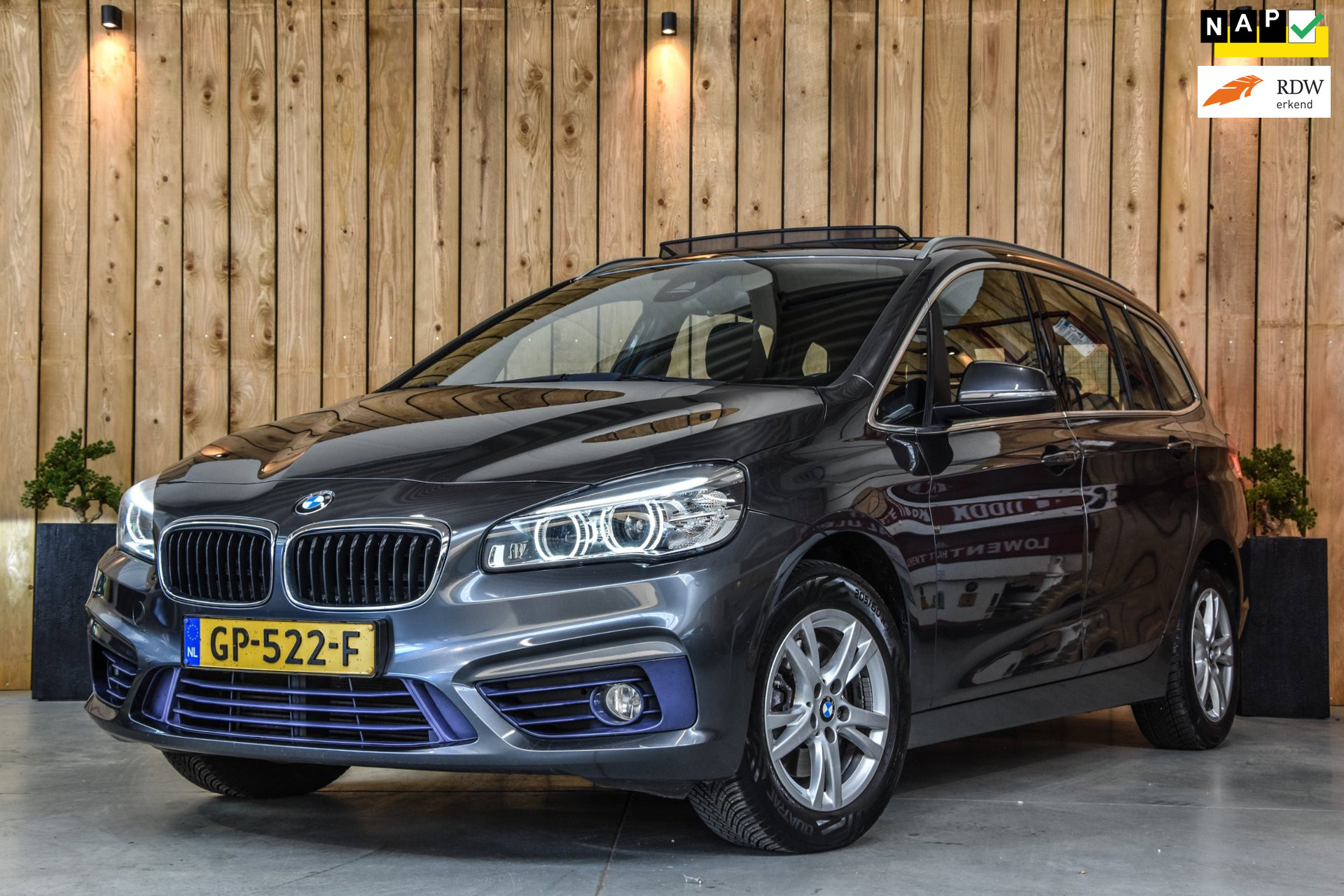 BMW 218i Gran Tourer 218i 7p. *Pano*Led*Trekhaak*Cruise control* 2015 - voorkant