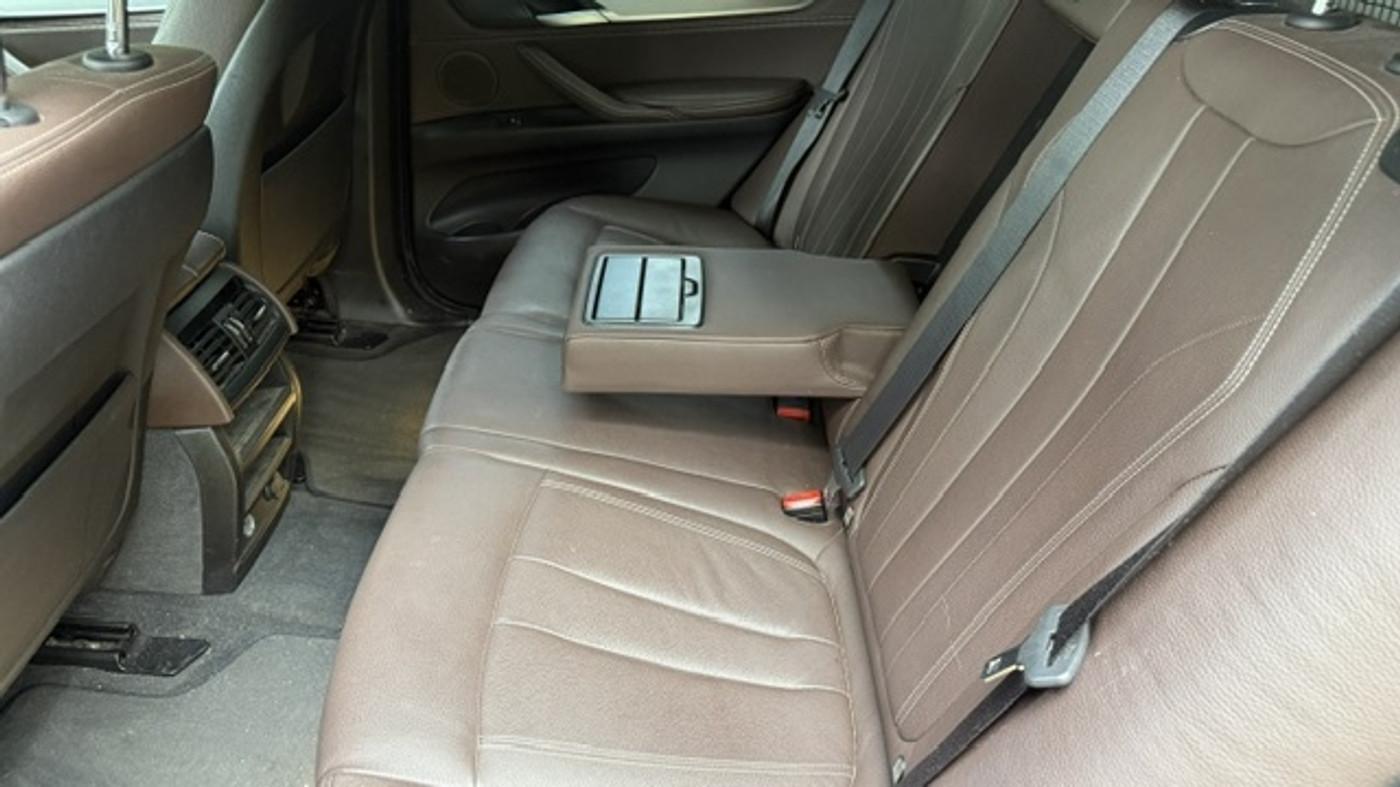 Foto van BMW X5 Xdrive30d