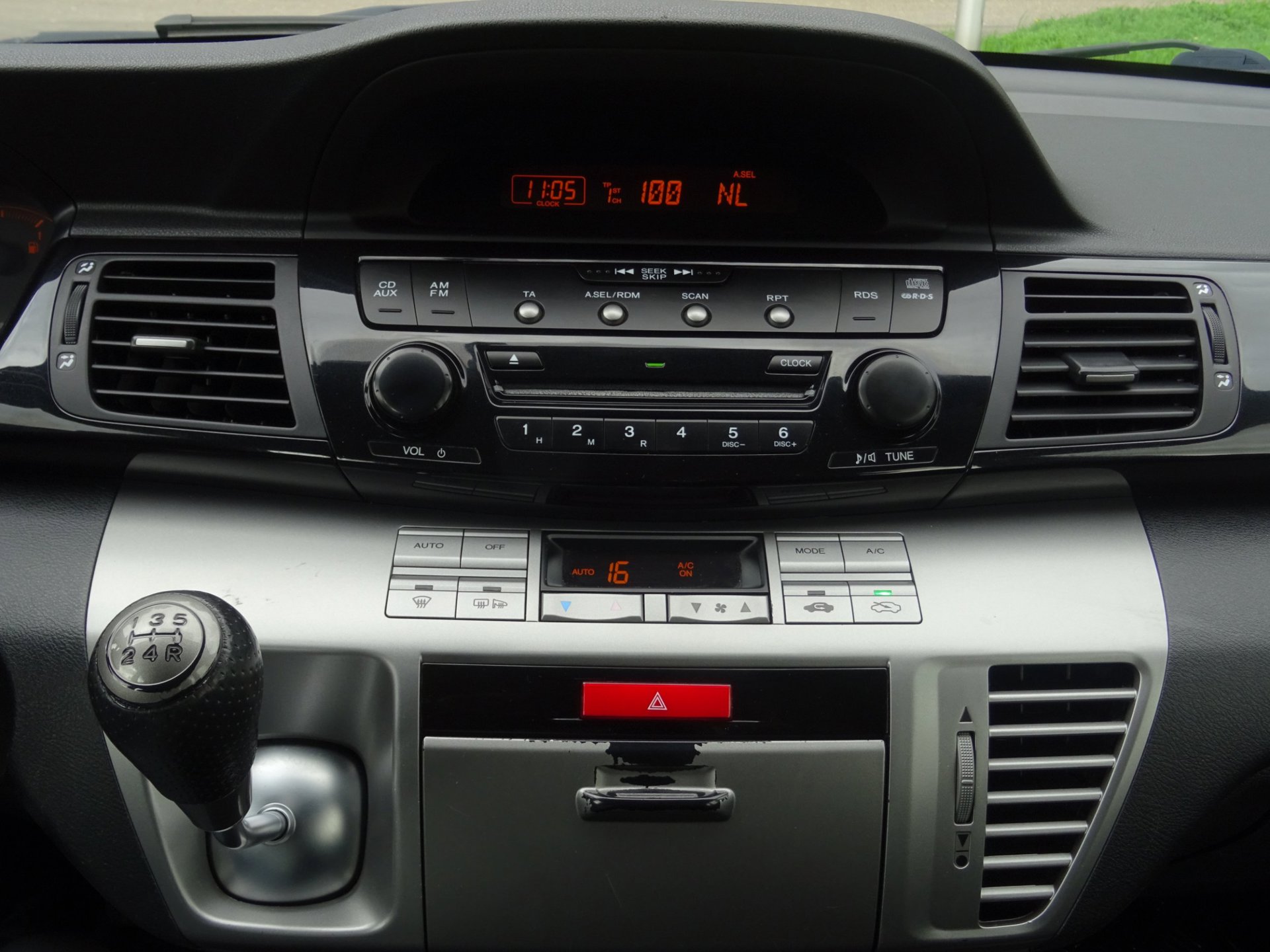 Foto van Honda Fr-v