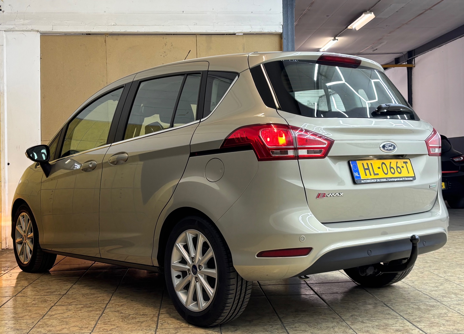Foto van Ford B-max