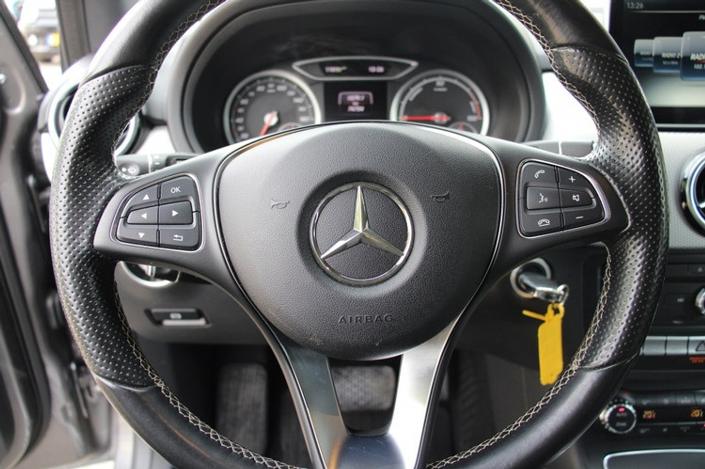 Foto van Mercedes-Benz Electric Drive
