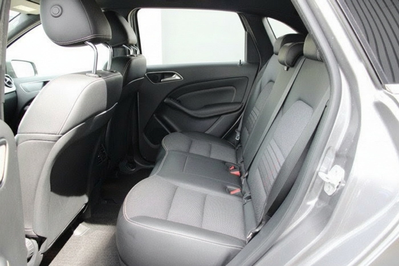 Foto van Mercedes-Benz Electric Drive