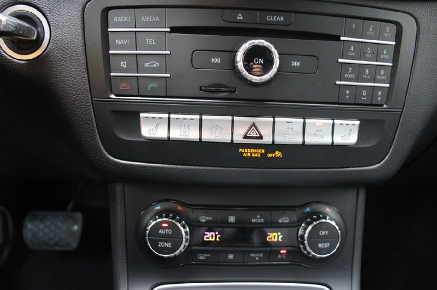 Foto van Mercedes-Benz Electric Drive