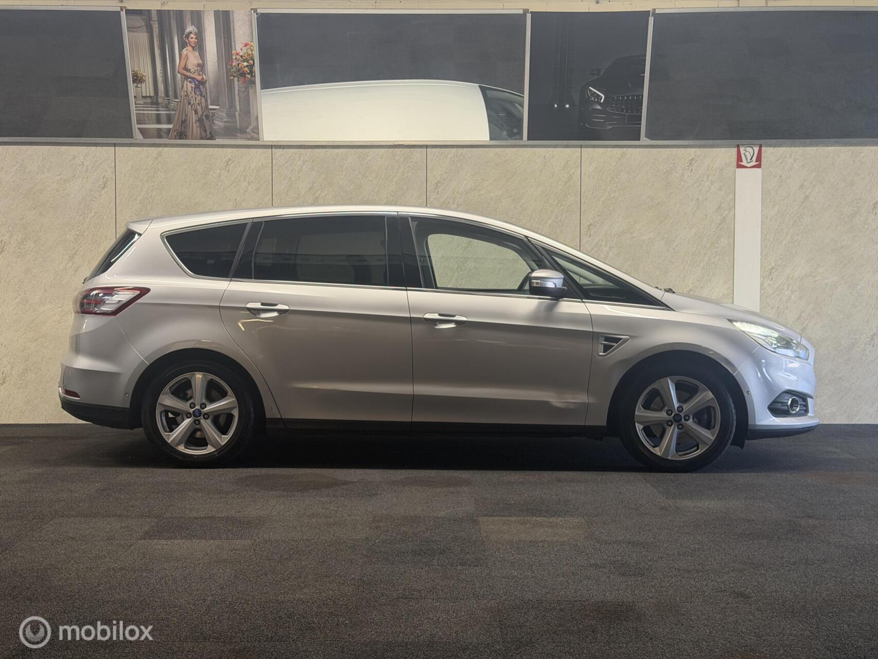 Foto van Ford S-max
