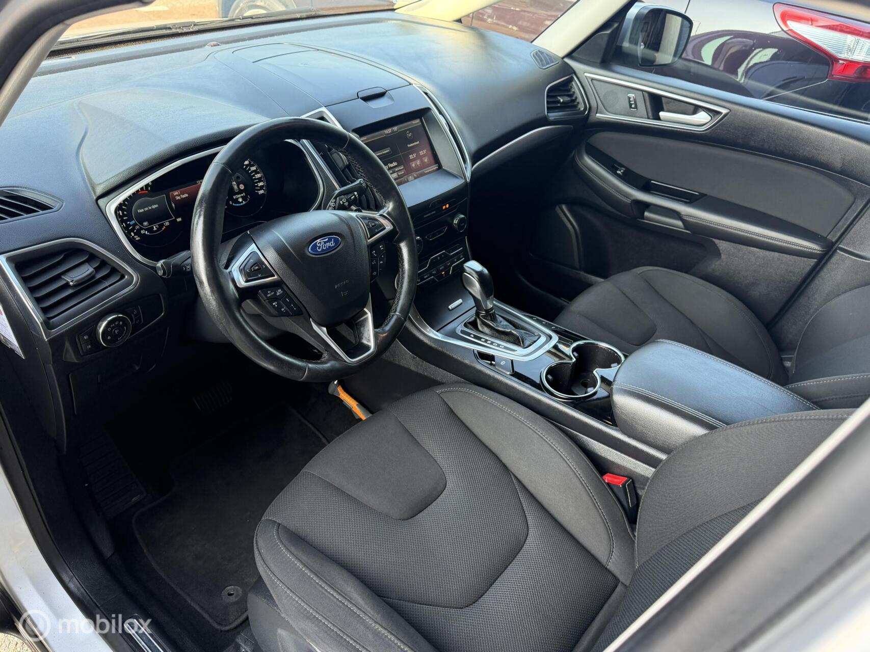 Foto van Ford S-max