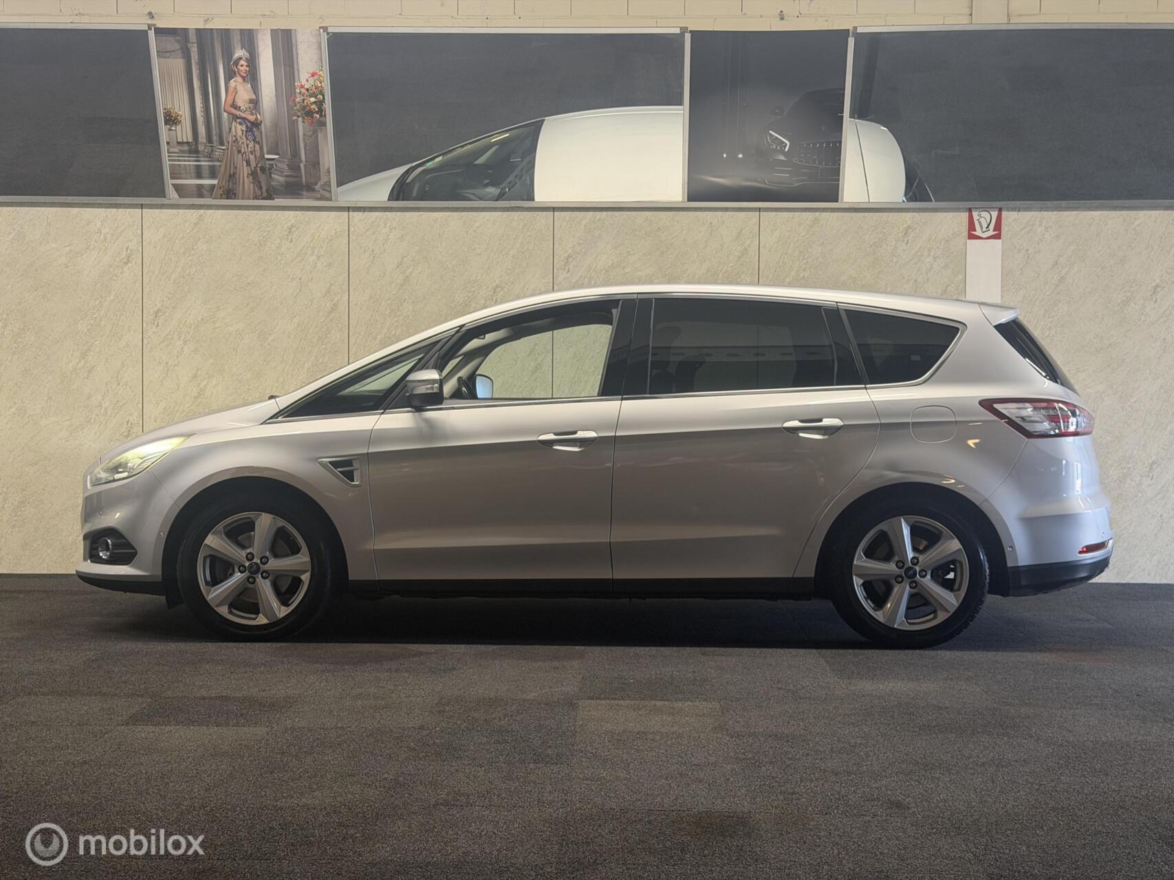 Foto van Ford S-max