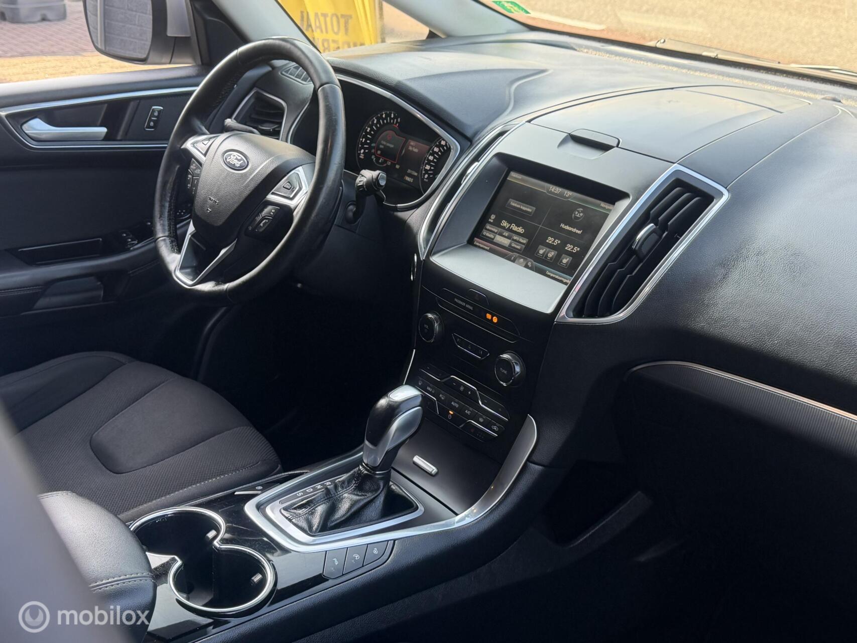 Foto van Ford S-max