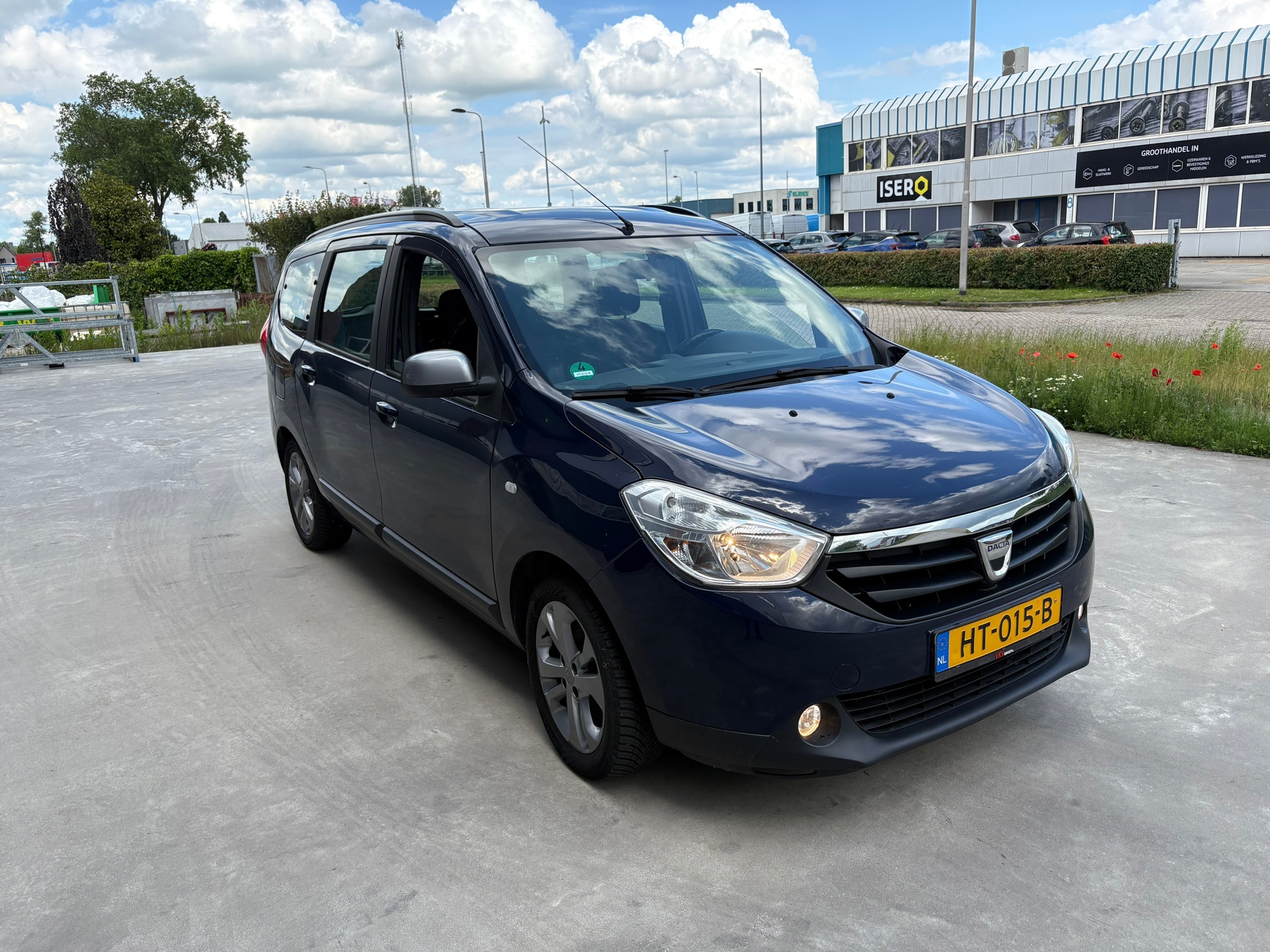 Foto van Dacia Lodgy
