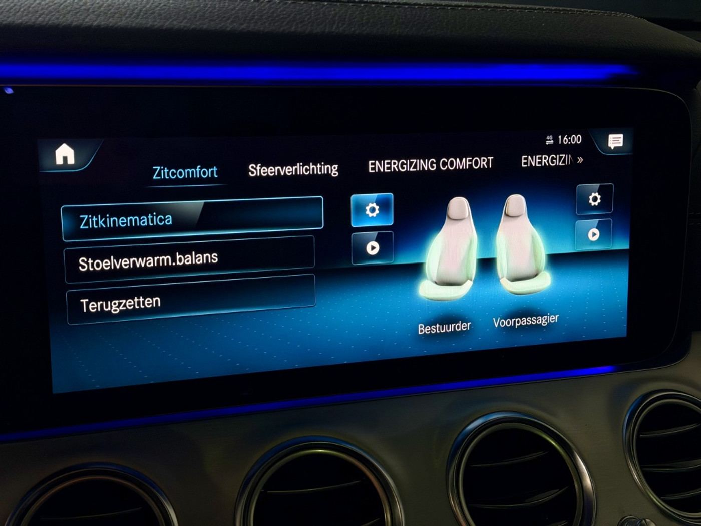 Foto van Mercedes-Benz E 300 E