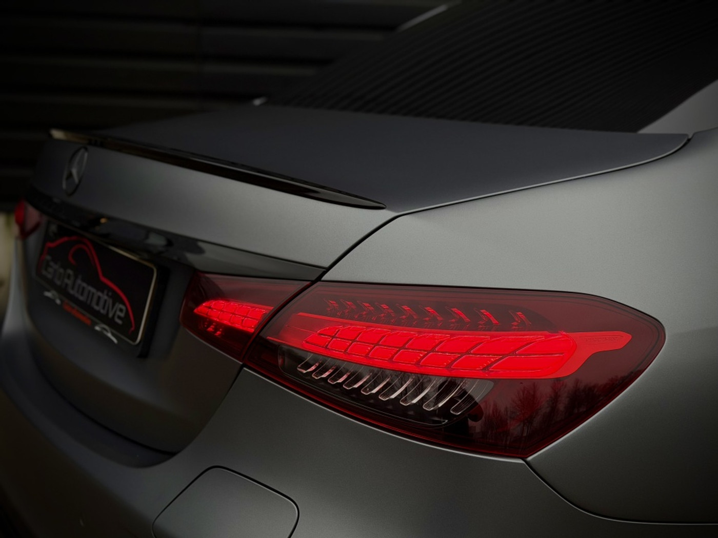 Foto van Mercedes-Benz E 300 E
