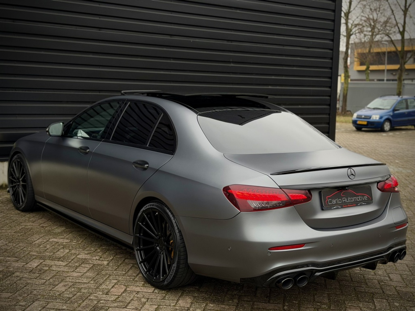 Foto van Mercedes-Benz E 300 E