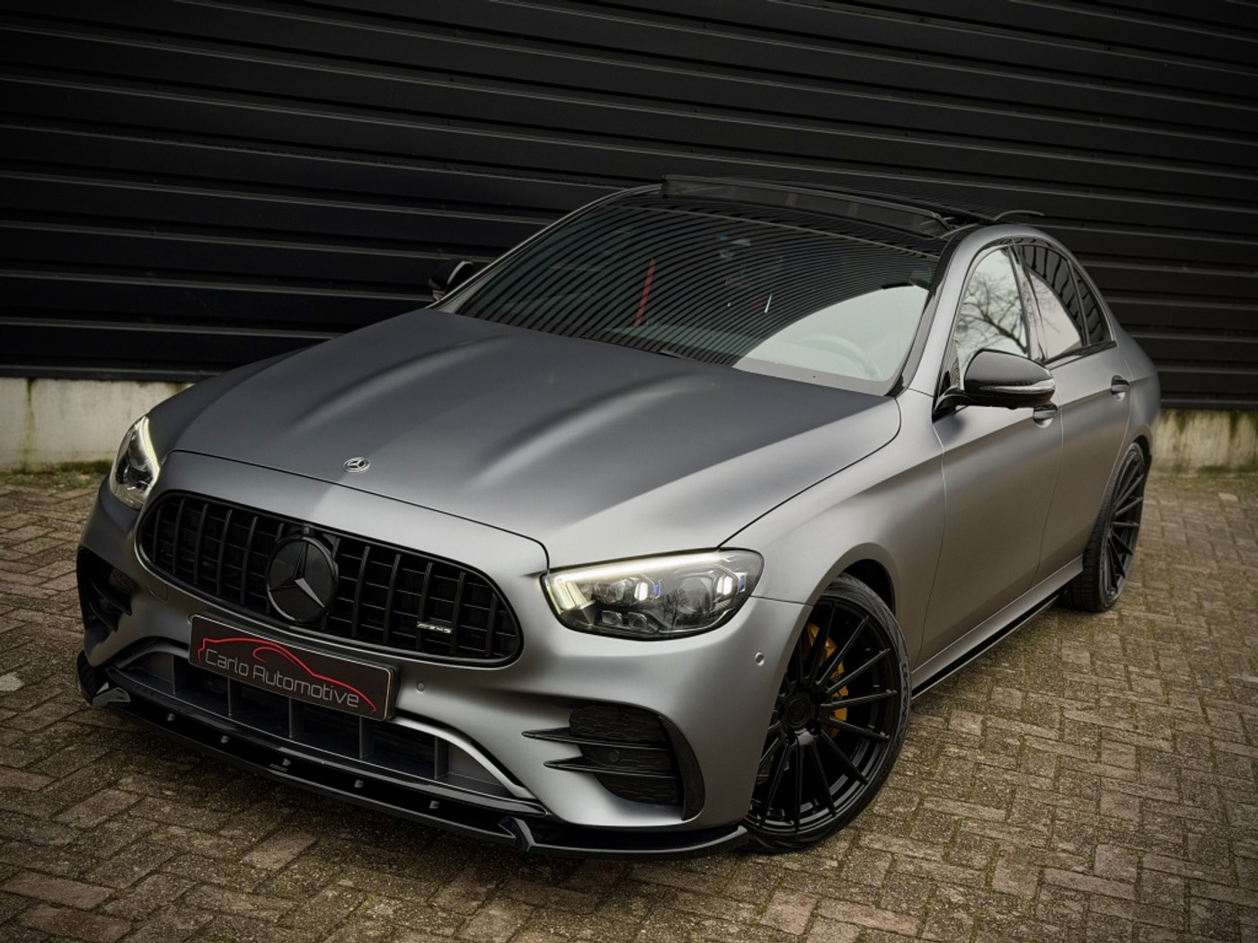 Foto van Mercedes-Benz E 300 E