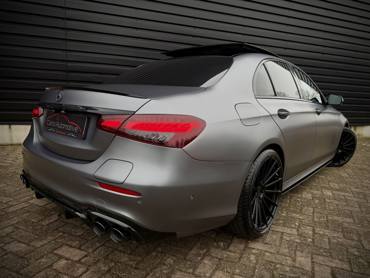 Foto van Mercedes-Benz E 300 E