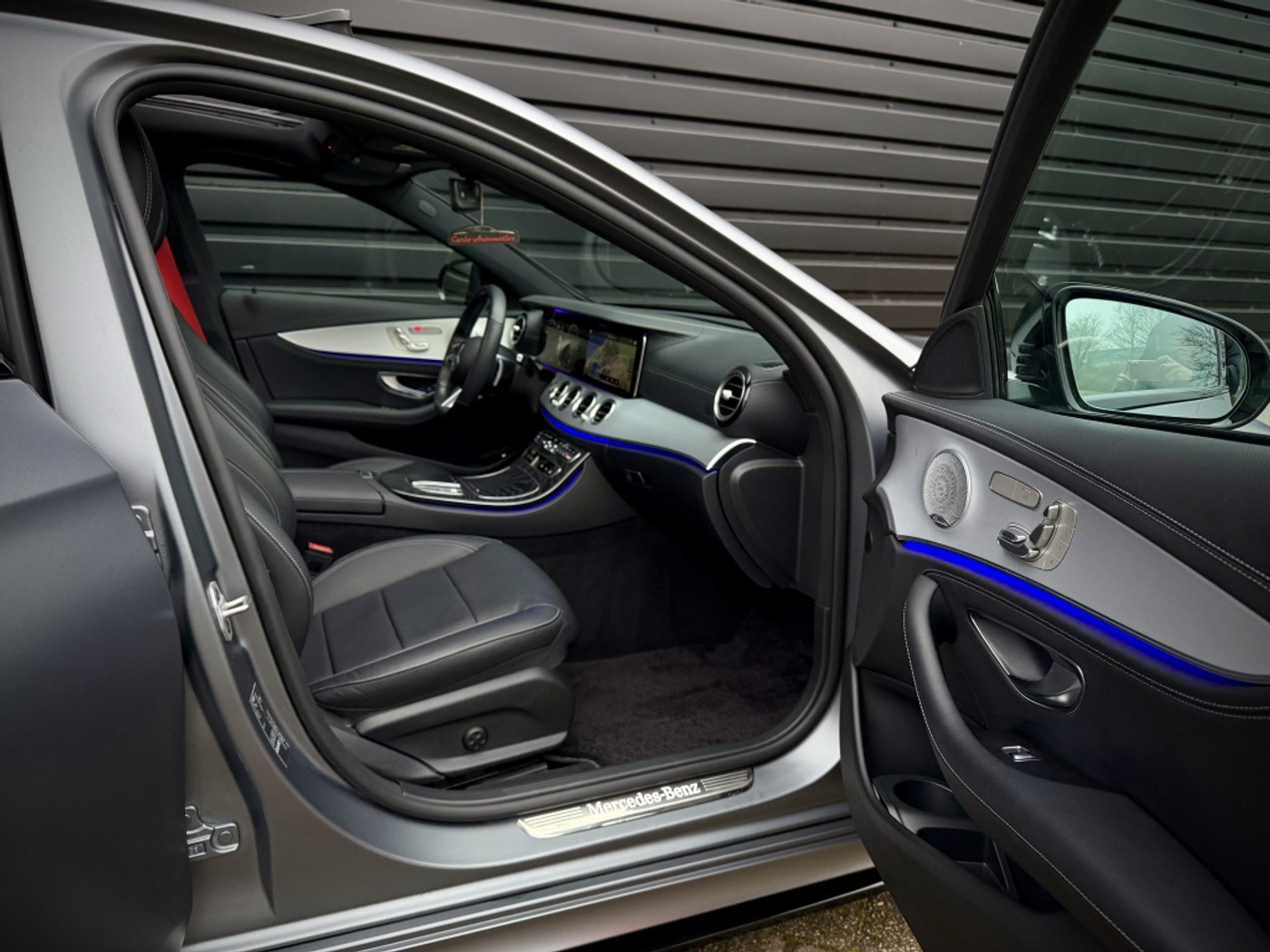 Foto van Mercedes-Benz E 300 E