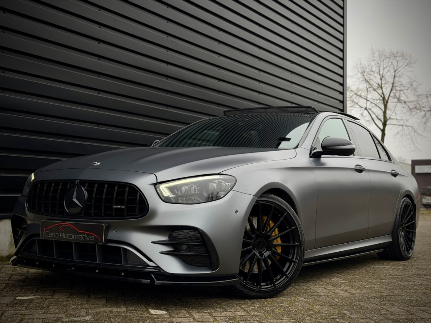 Foto van Mercedes-Benz E 300 E