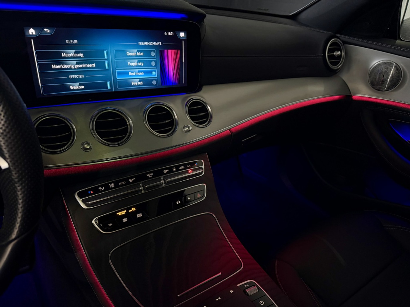Foto van Mercedes-Benz E 300 E