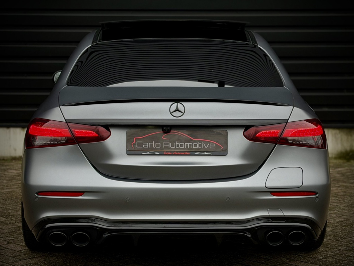 Foto van Mercedes-Benz E 300 E