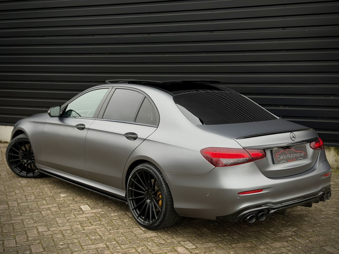 Foto van Mercedes-Benz E 300 E