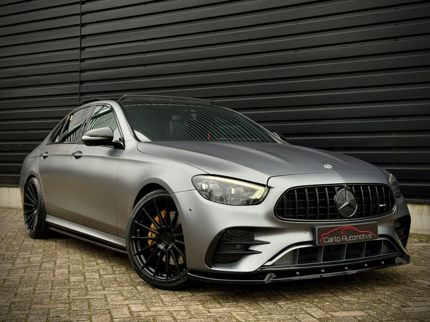 Foto van Mercedes-Benz E 300 E