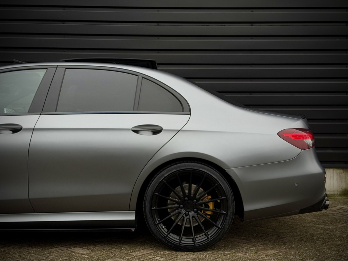 Foto van Mercedes-Benz E 300 E