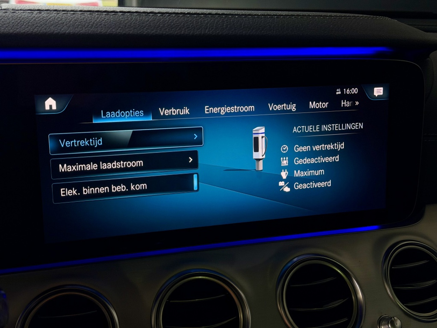 Foto van Mercedes-Benz E 300 E