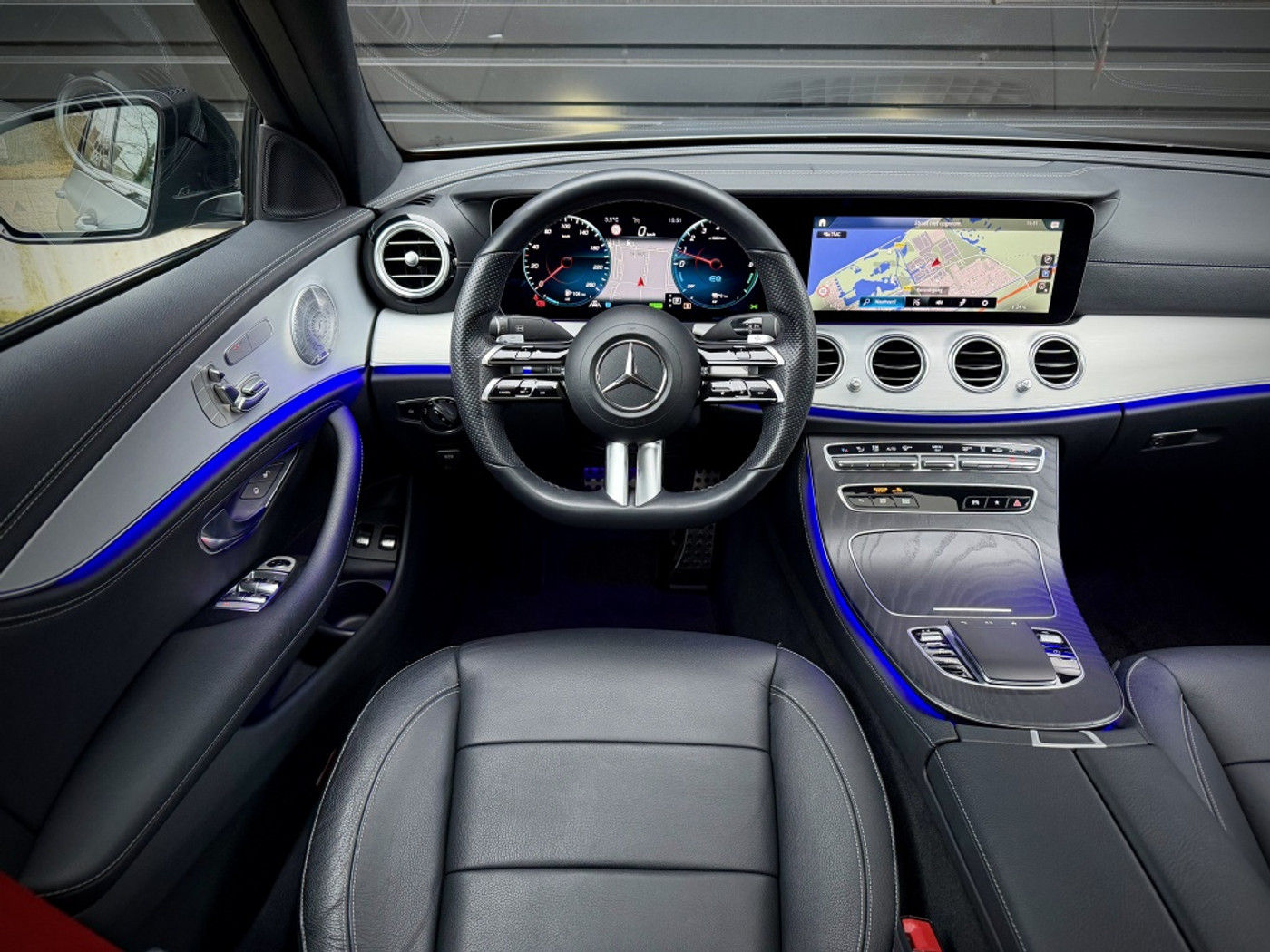 Foto van Mercedes-Benz E 300 E