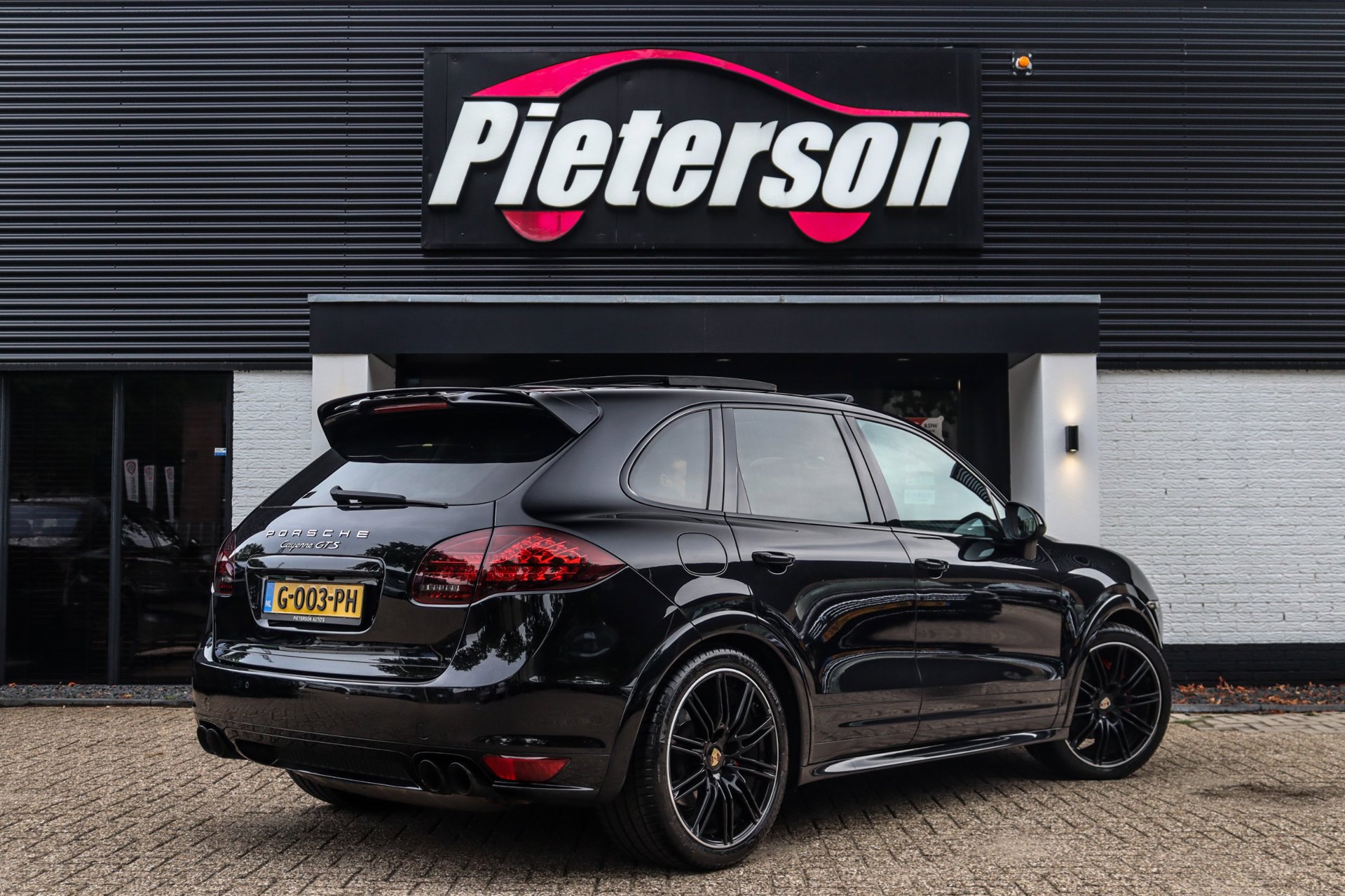 Foto van Porsche Cayenne GTS