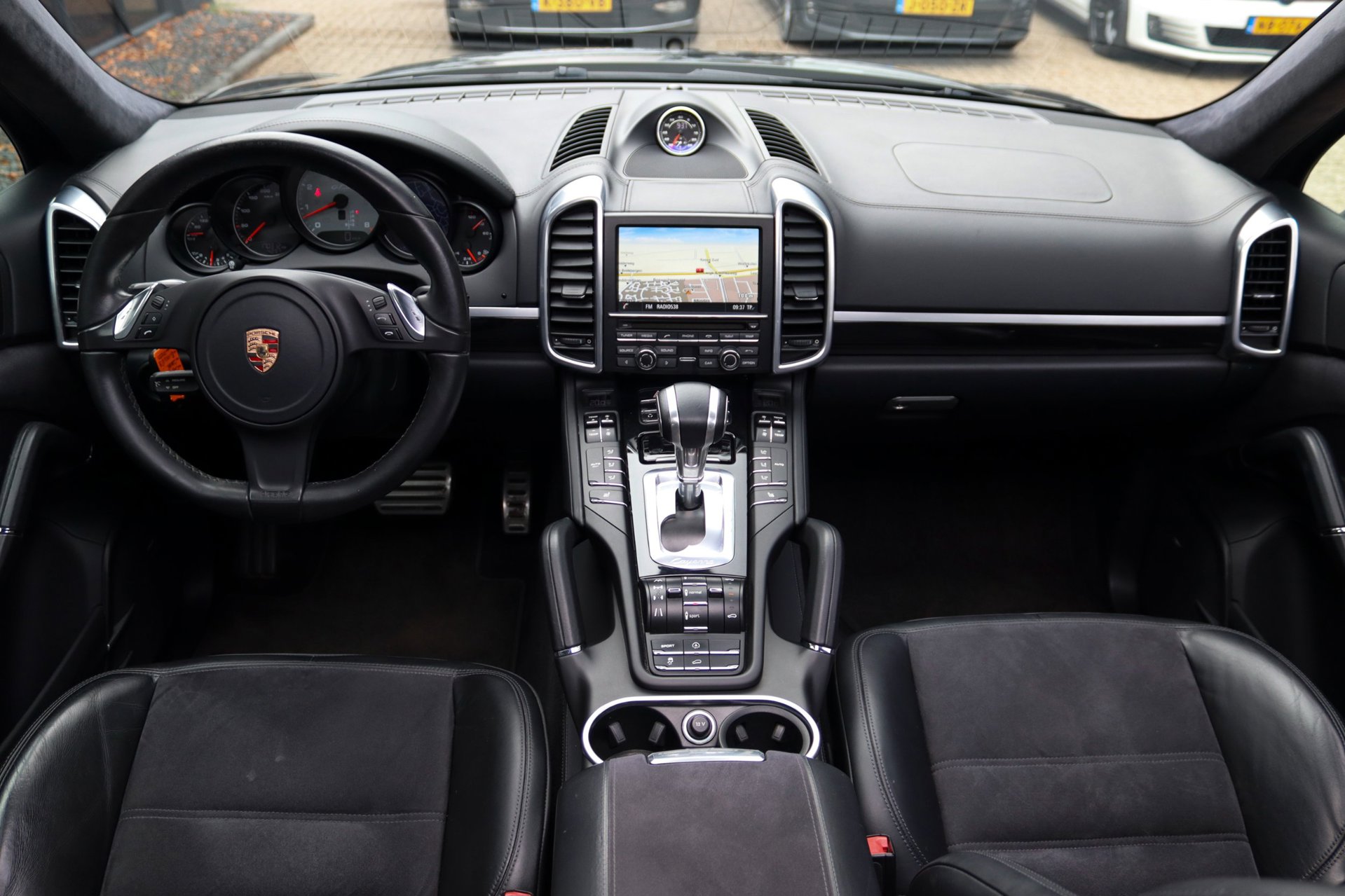 Foto van Porsche Cayenne GTS