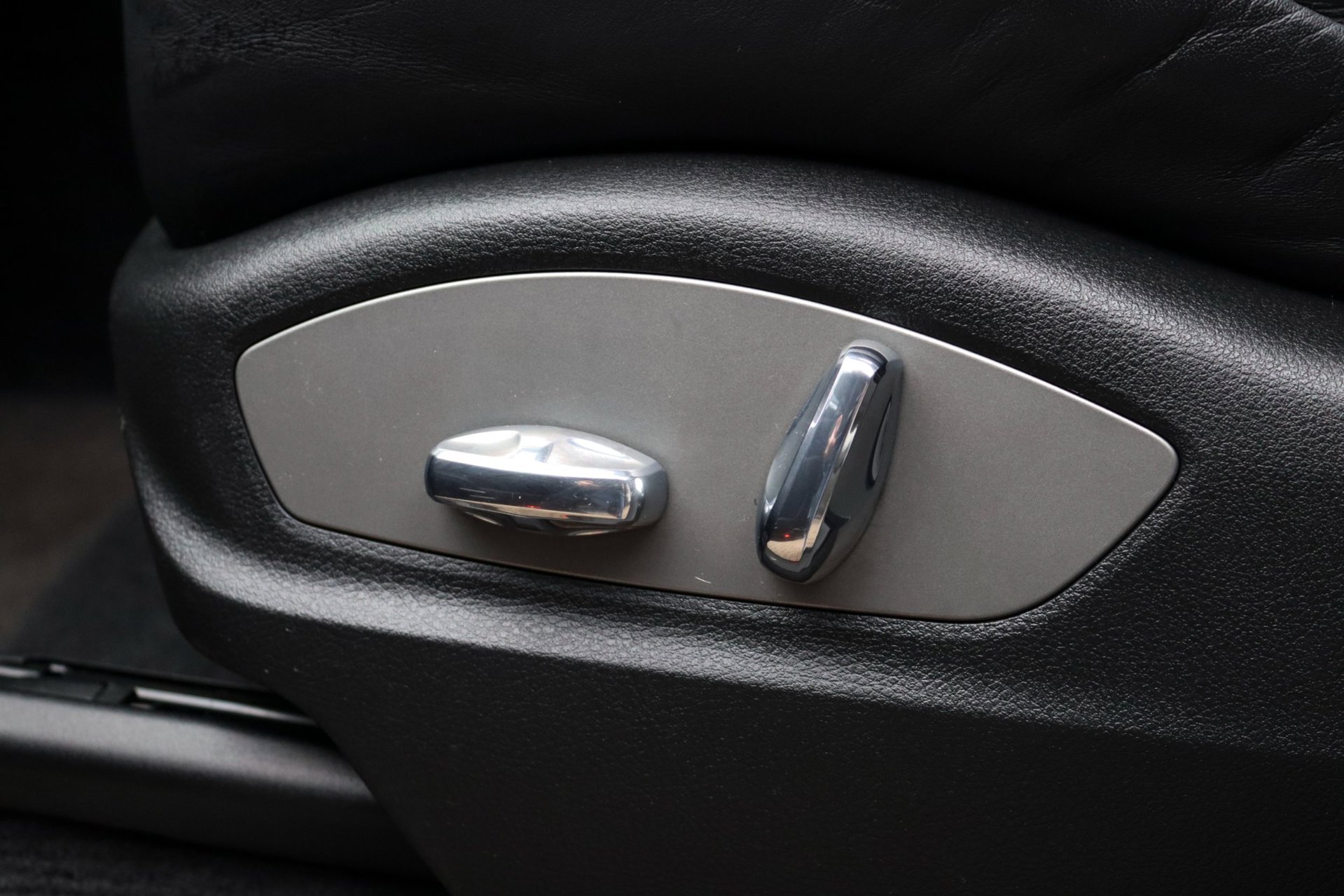 Foto van Porsche Cayenne GTS