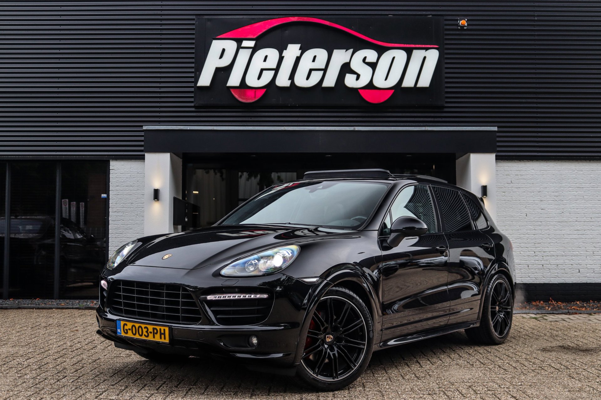 Foto van Porsche Cayenne GTS