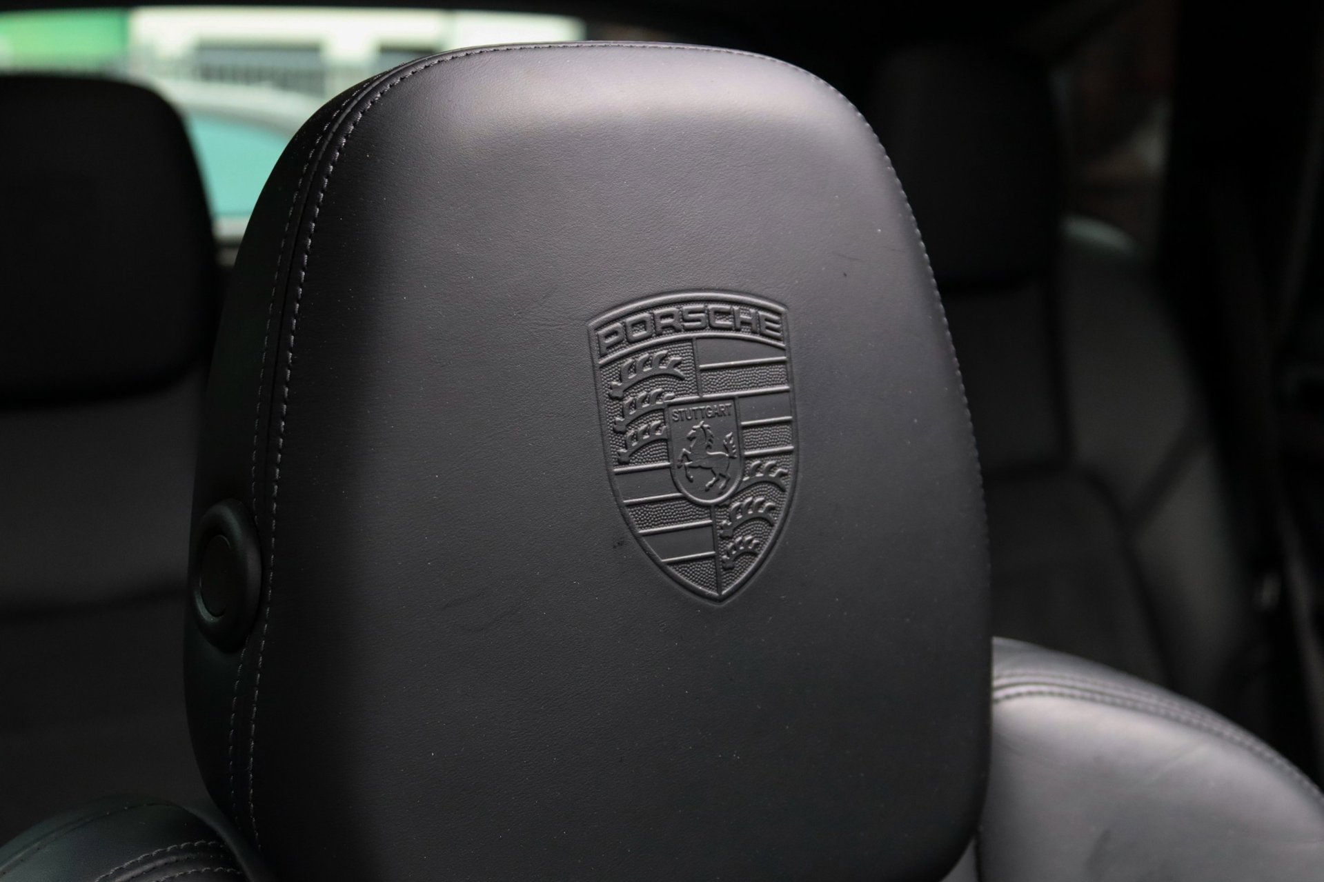Foto van Porsche Cayenne GTS