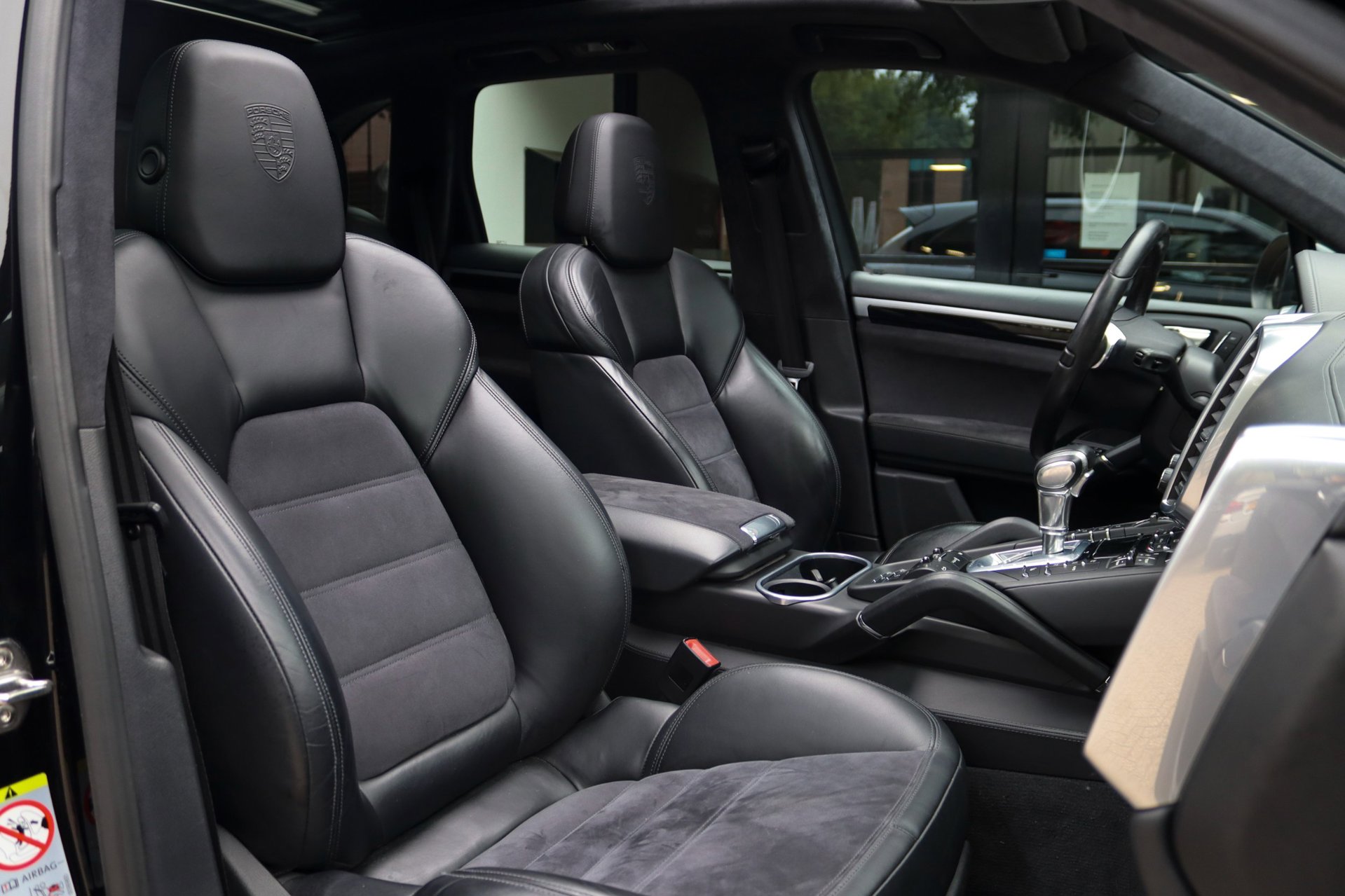 Foto van Porsche Cayenne GTS