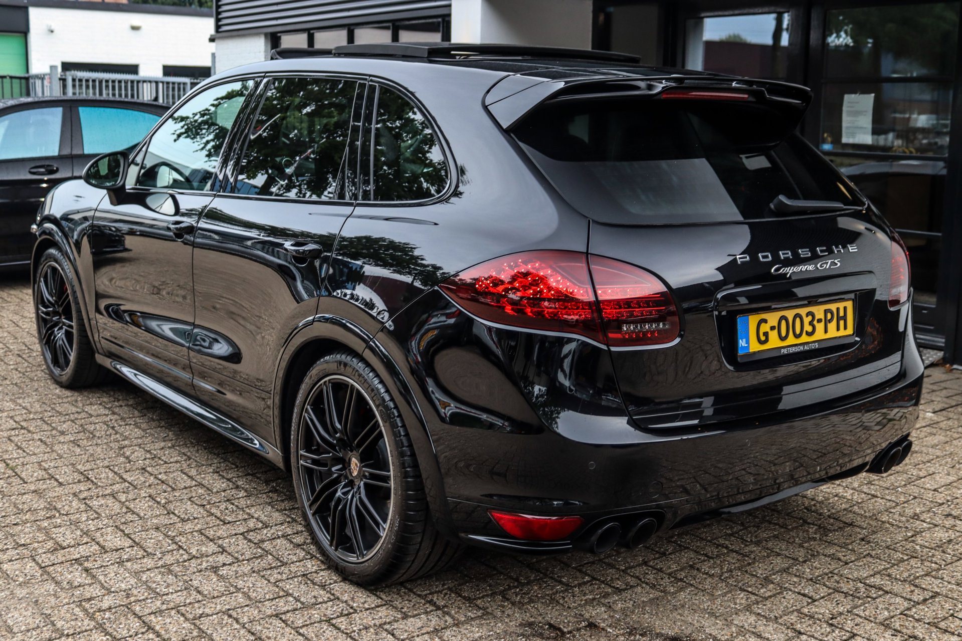 Foto van Porsche Cayenne GTS
