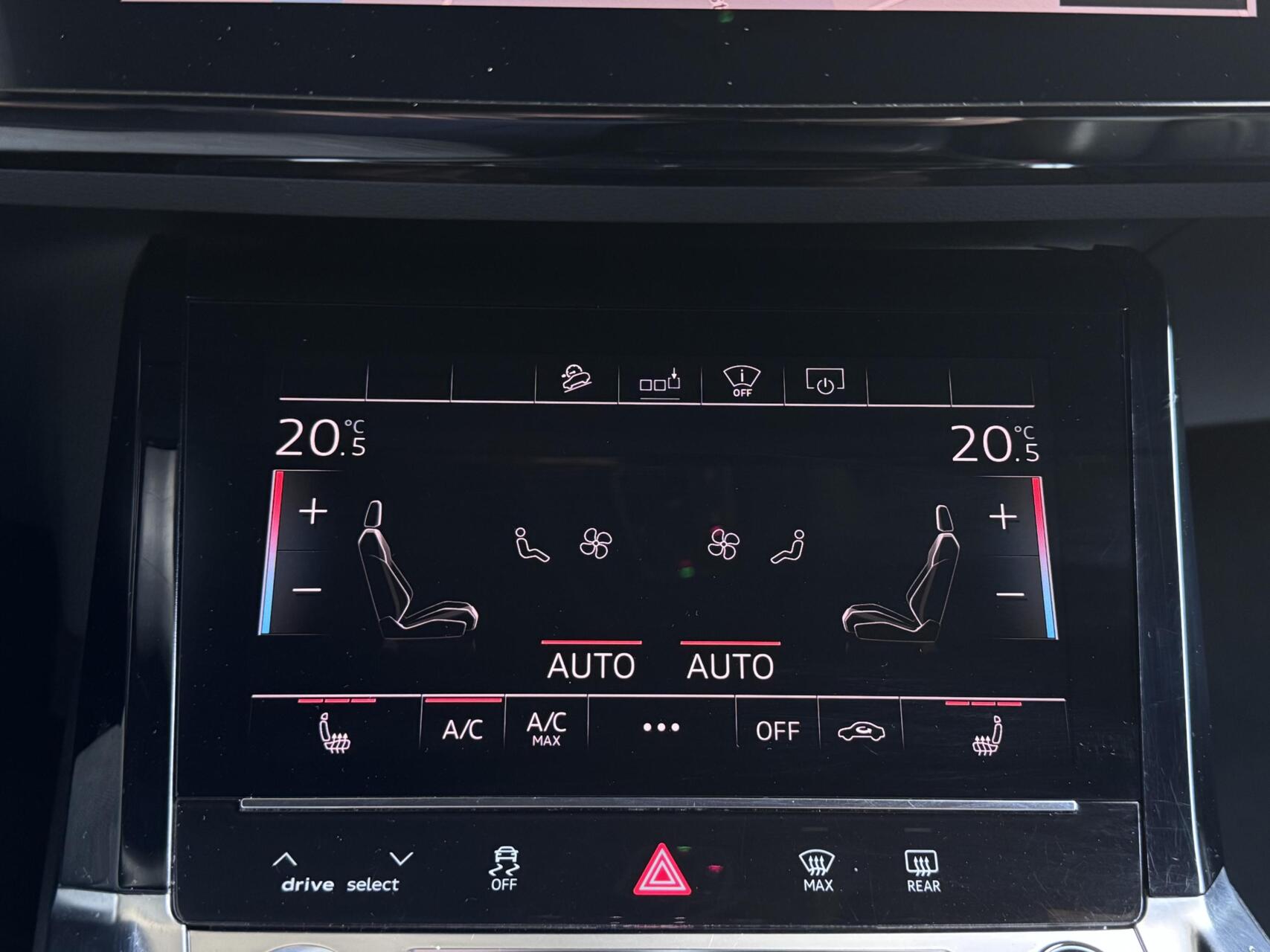 Foto van Audi Audi E-tron