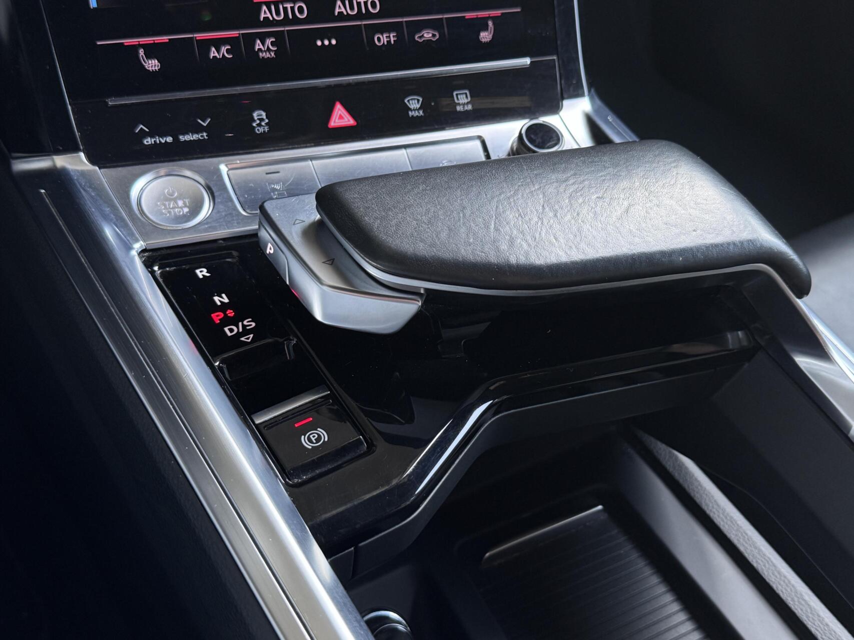 Foto van Audi Audi E-tron