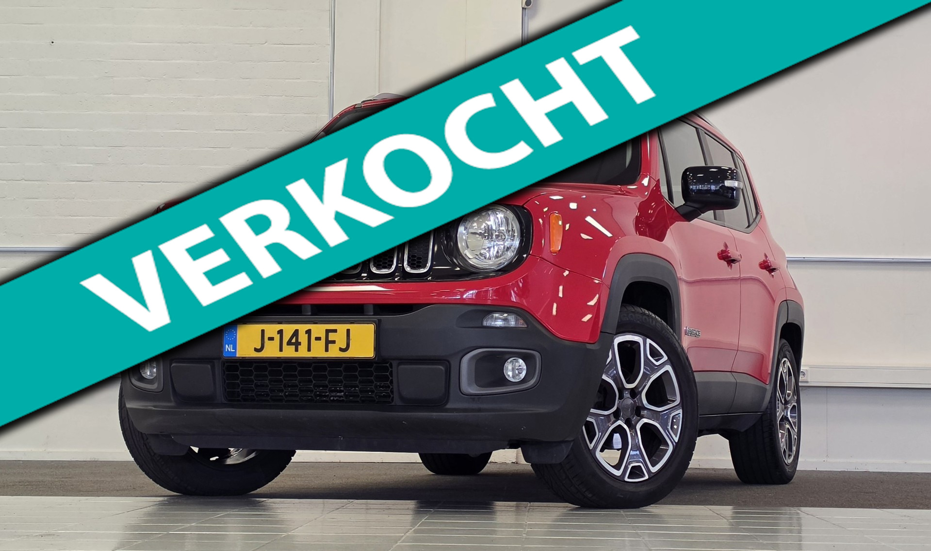 Jeep Renegade 1.4 MultiAir Opening Edition Lerenbekleding Navi Camera Trekhaak 2015 - voorkant