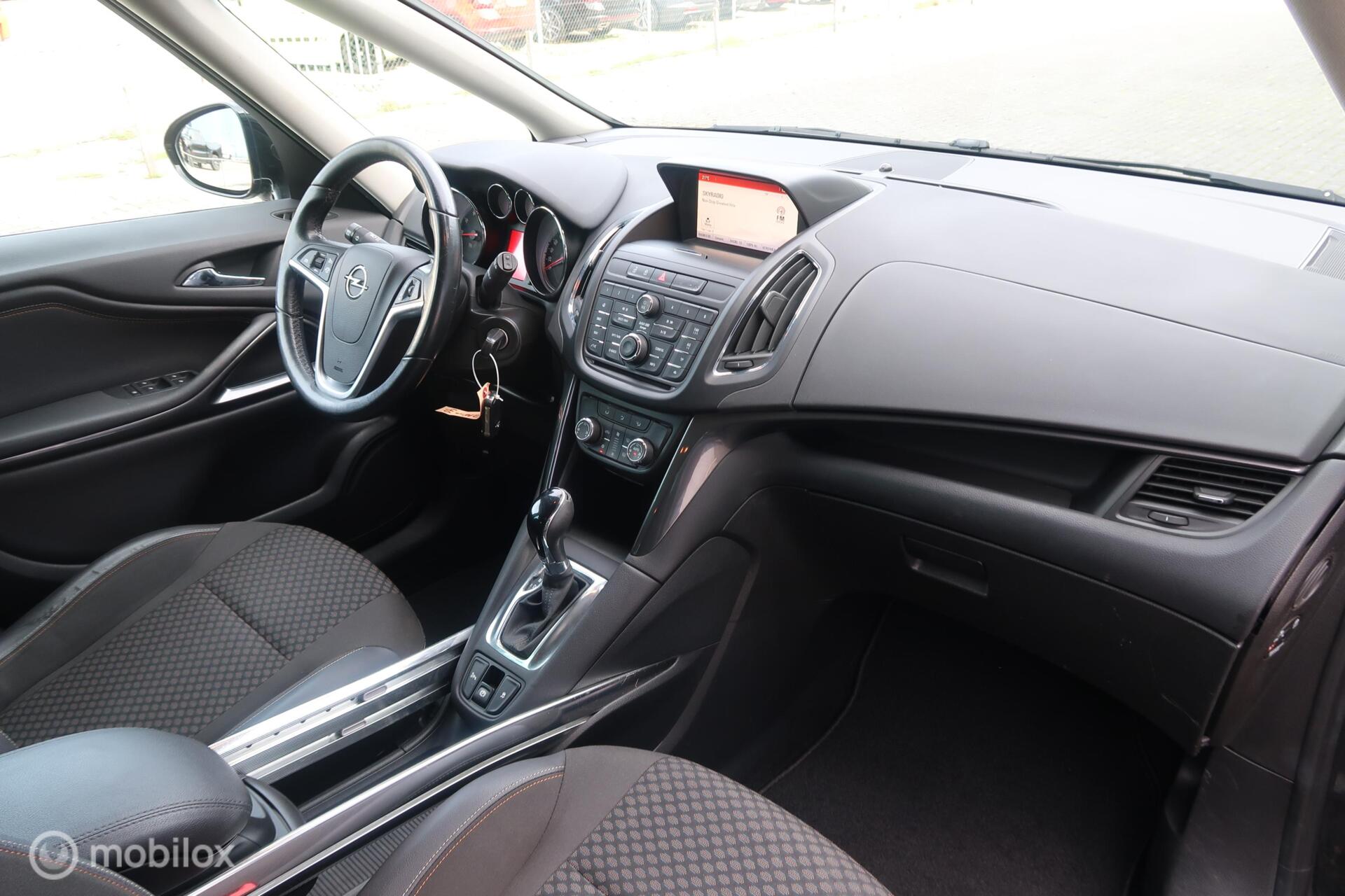 Foto van Opel Zafira Tourer