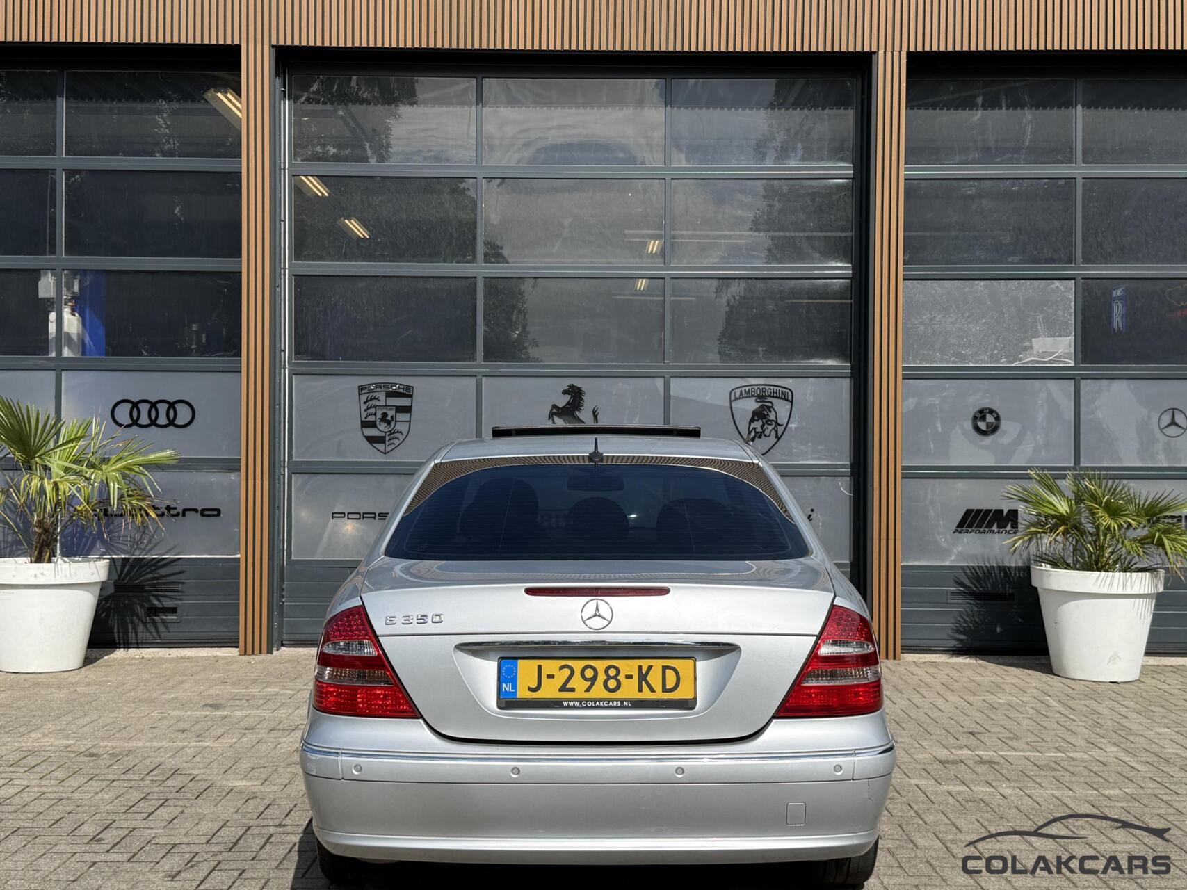 Foto van Mercedes-Benz E 350