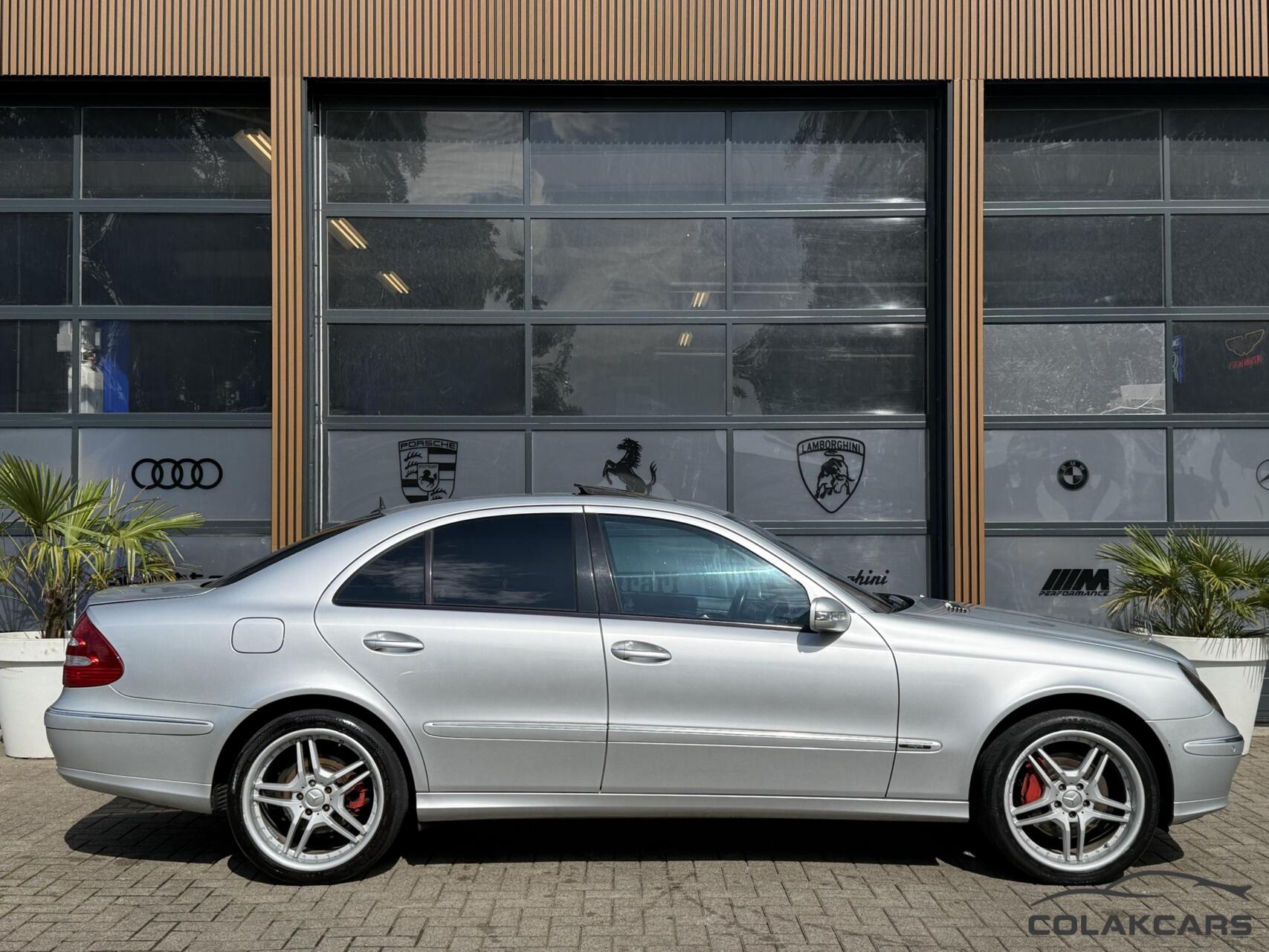 Foto van Mercedes-Benz E 350