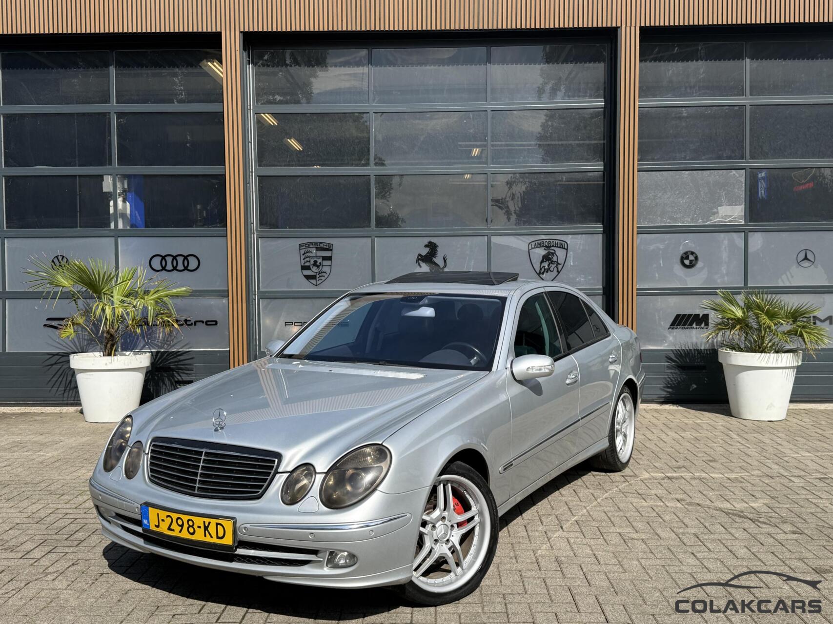 Mercedes-Benz E 350 350 Avantgarde-V6-Airco-Schuifdak-NieuwAPK 2005 - voorkant