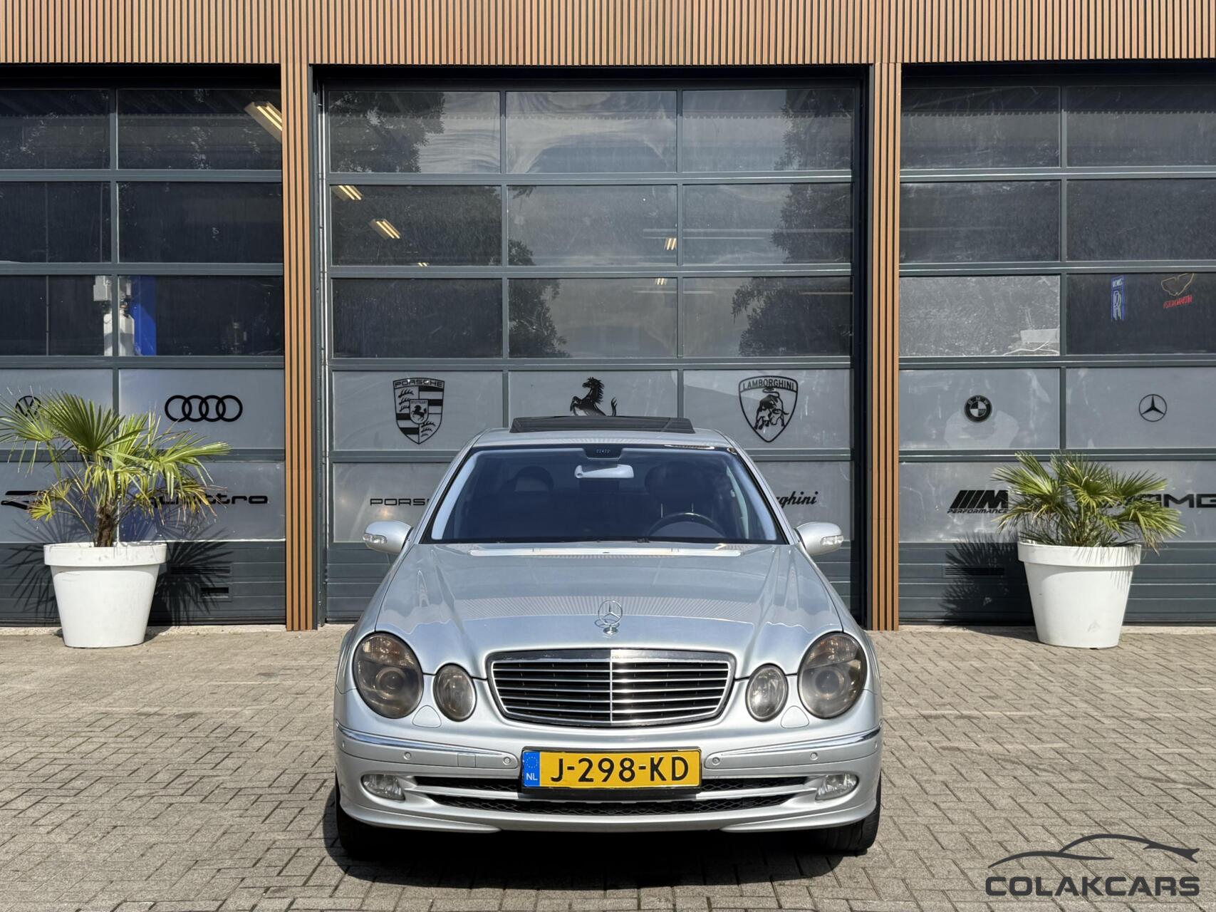 Foto van Mercedes-Benz E 350