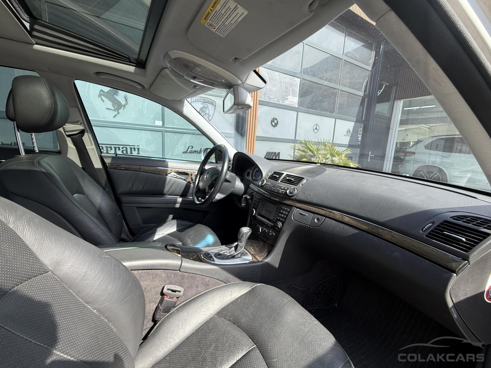 Foto van Mercedes-Benz E 350
