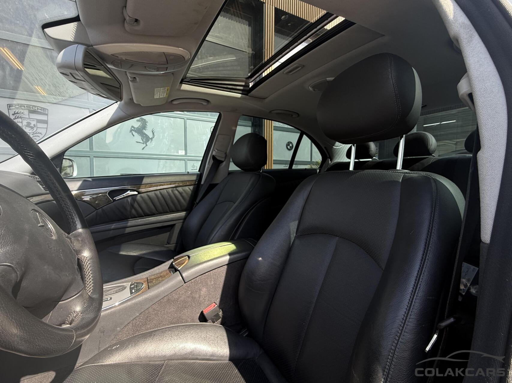 Foto van Mercedes-Benz E 350