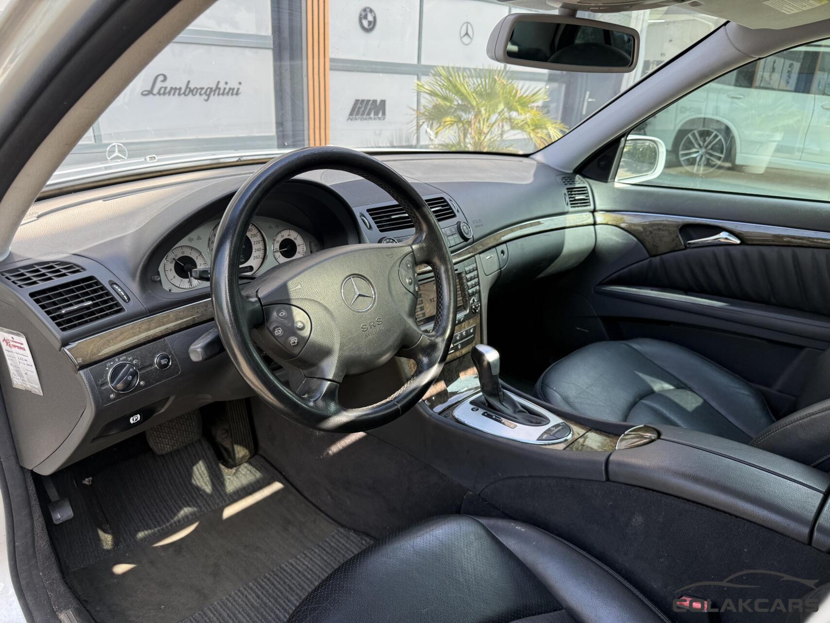 Foto van Mercedes-Benz E 350